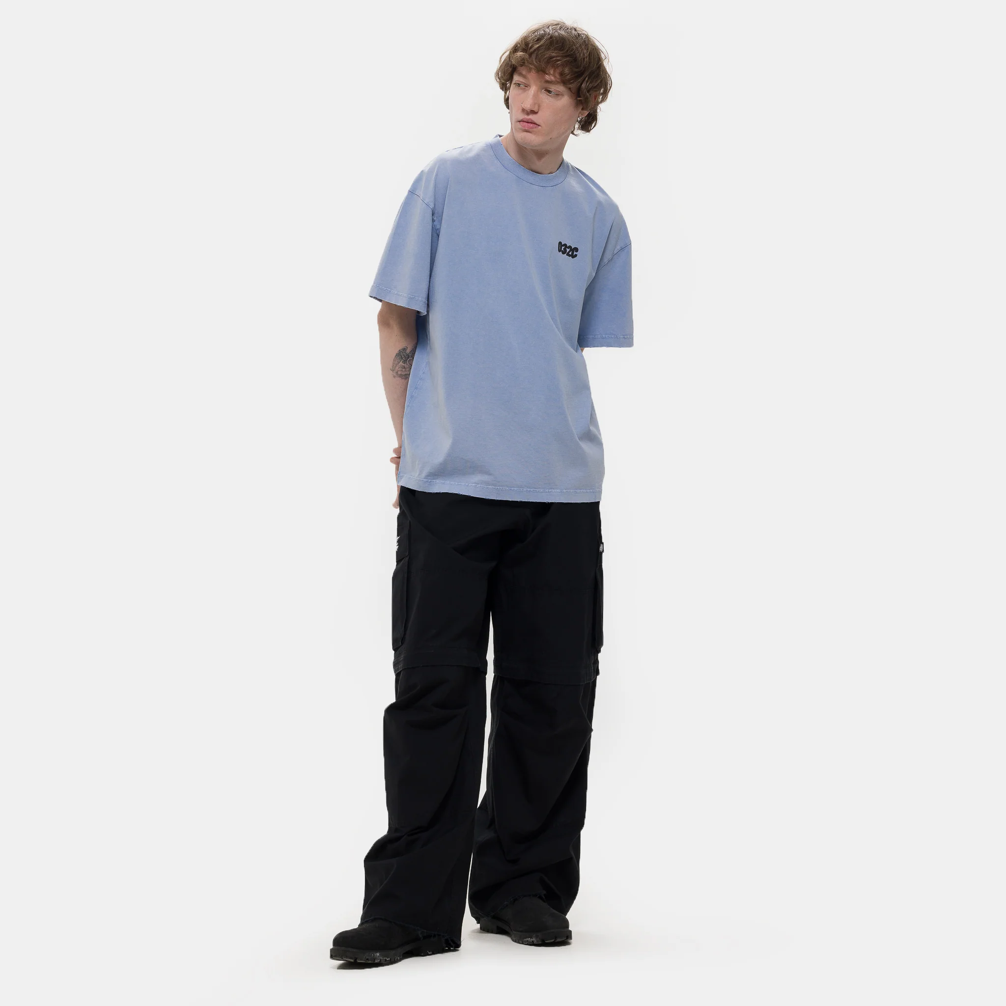 032C Loves T-Shirt in Faded Light Blue - Image 2