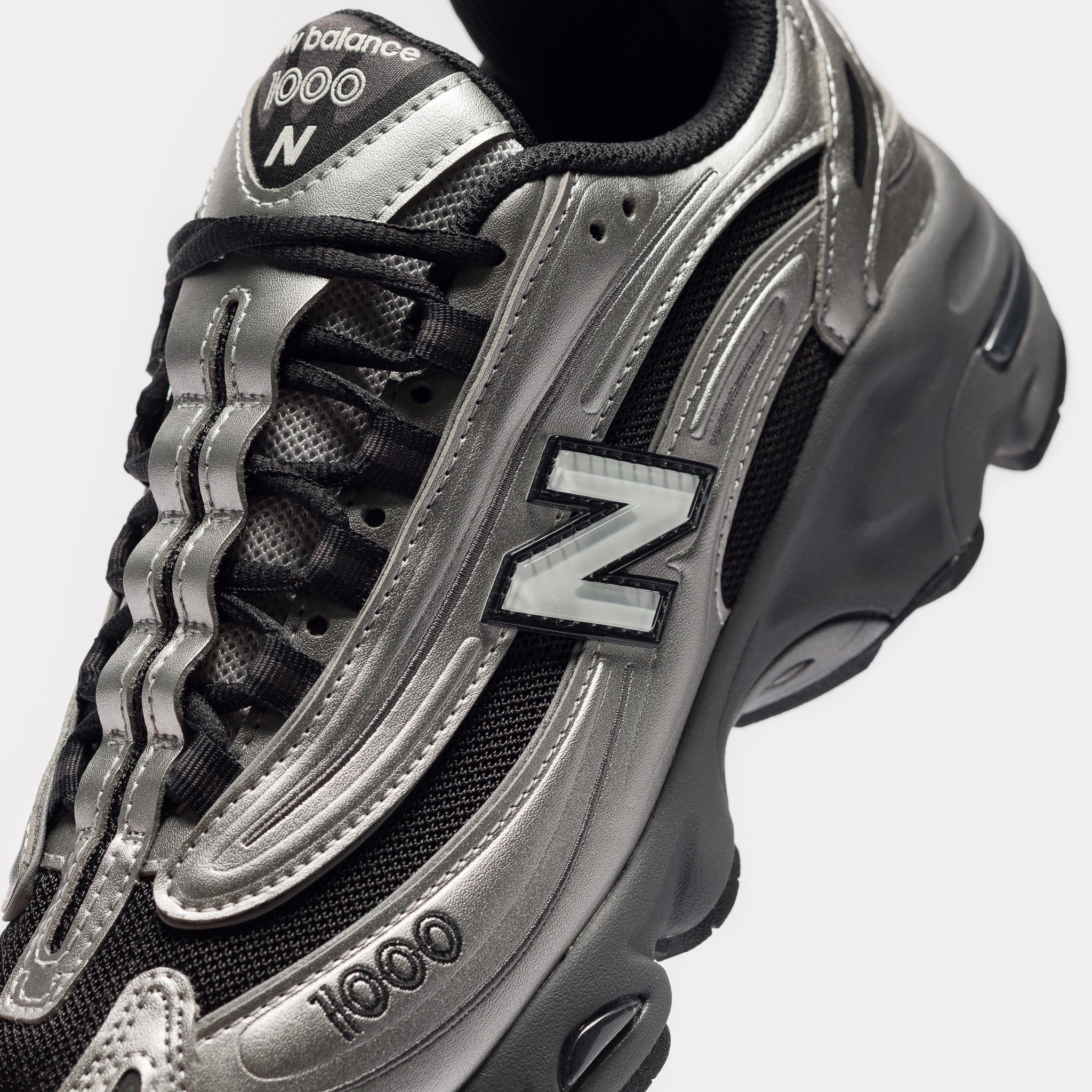 1000 Sneaker in Silver Metallic/Green - Image 5