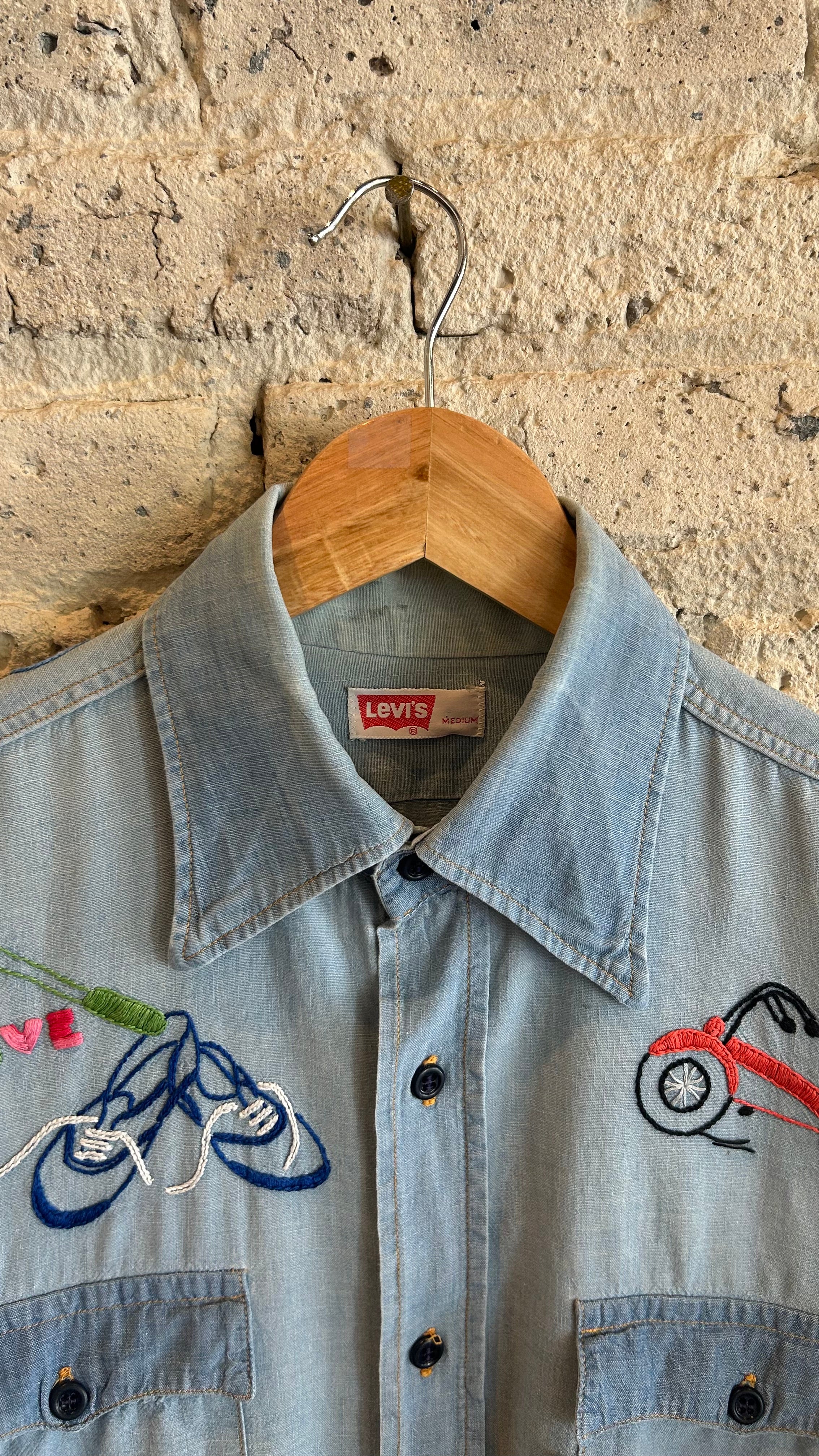 1970's Levi's Hand Embroidered Bike Chambray Shirt in Light Blue - Image 3