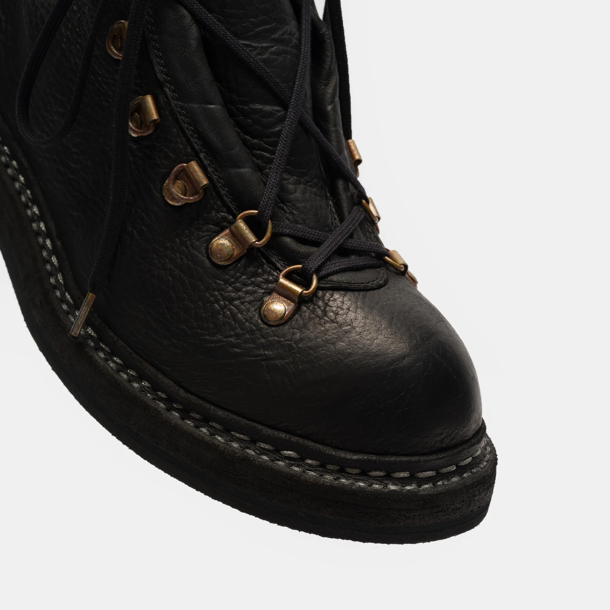 19M Bison Leather Hiking Boot in Black - Image 7