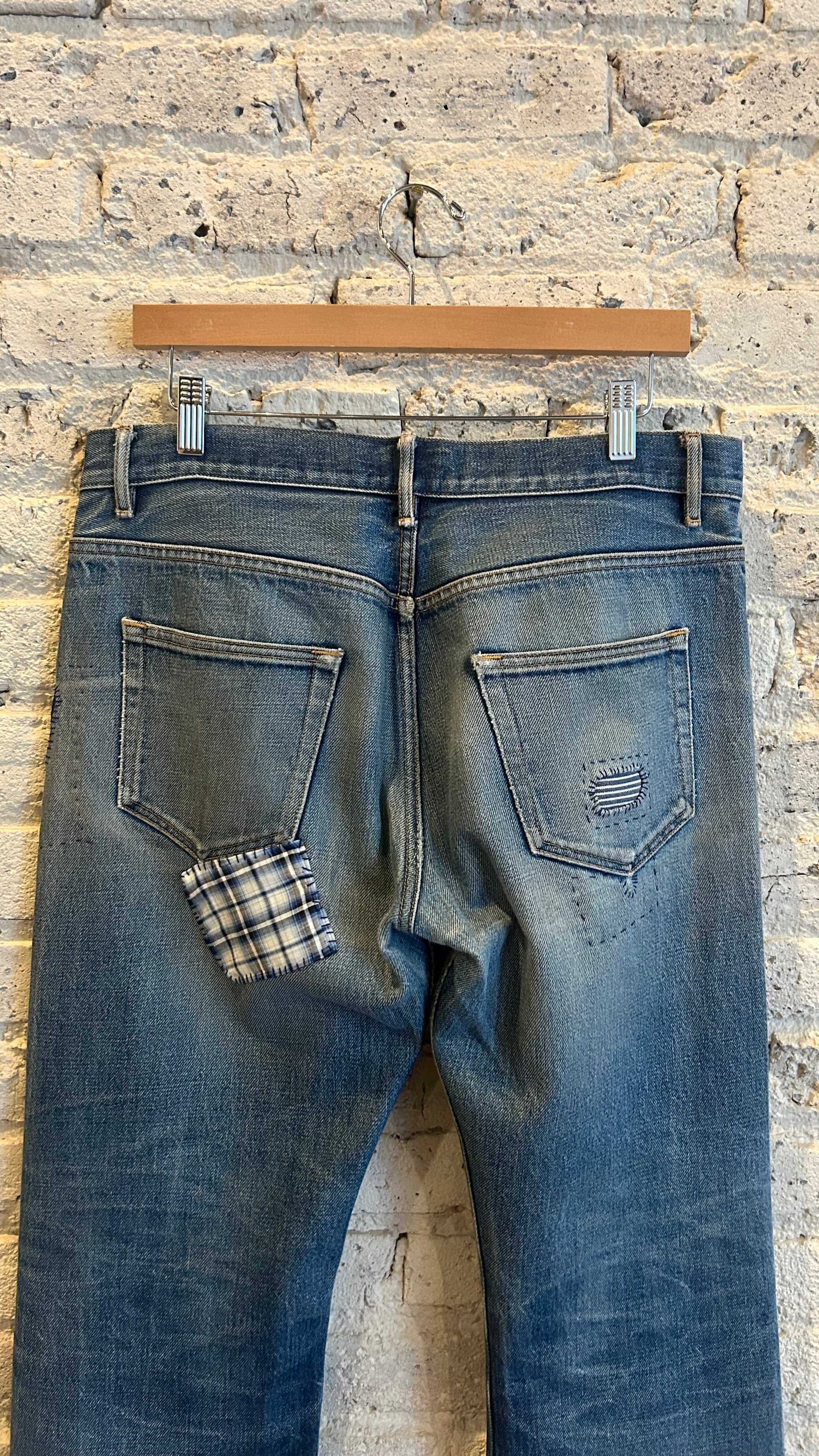 2000's APC Thrashed and Repaired Rescue Fit Selvedged Jean in Aged Blue - Image 4