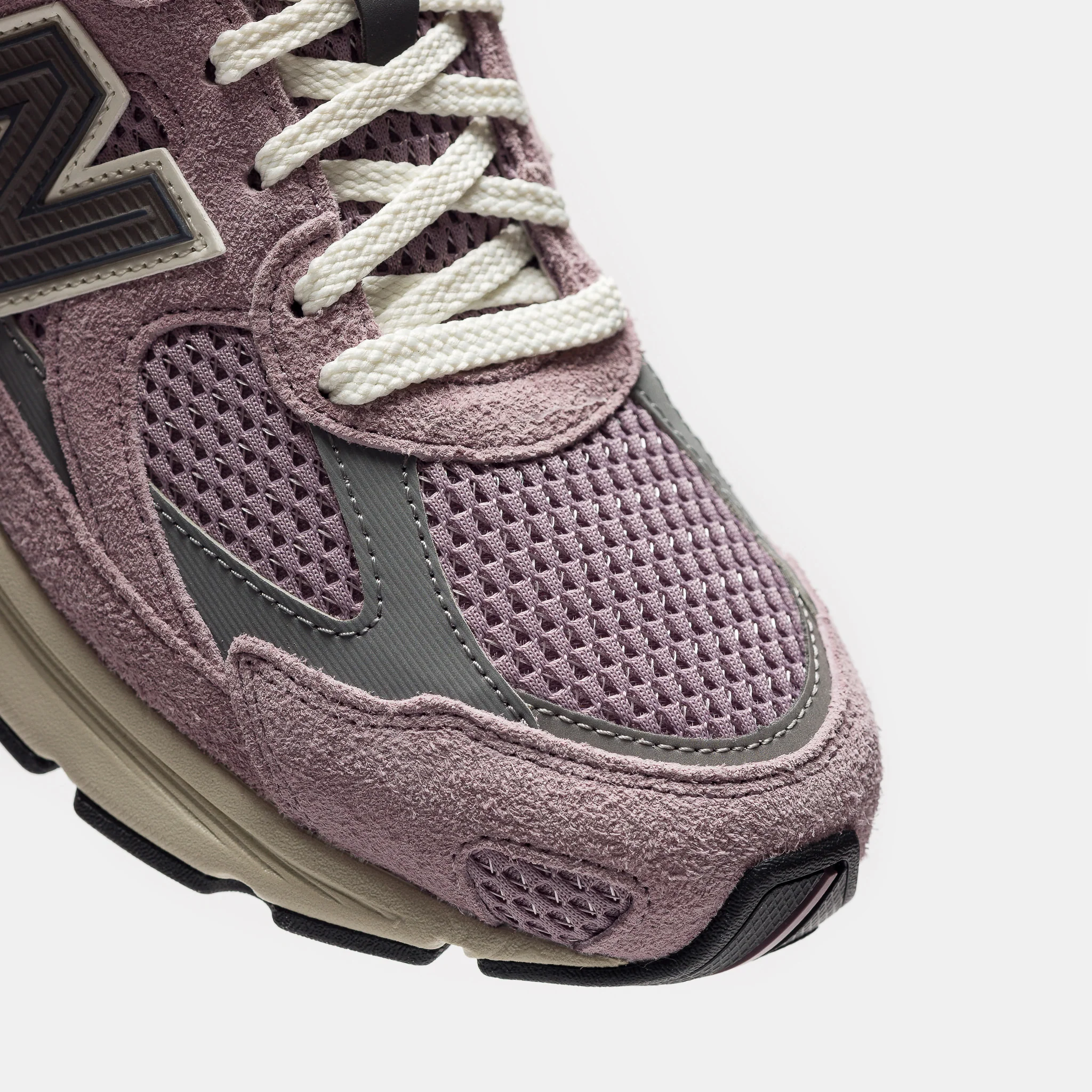 2010 Sneaker in Ice Wine/Castlerock - Image 6
