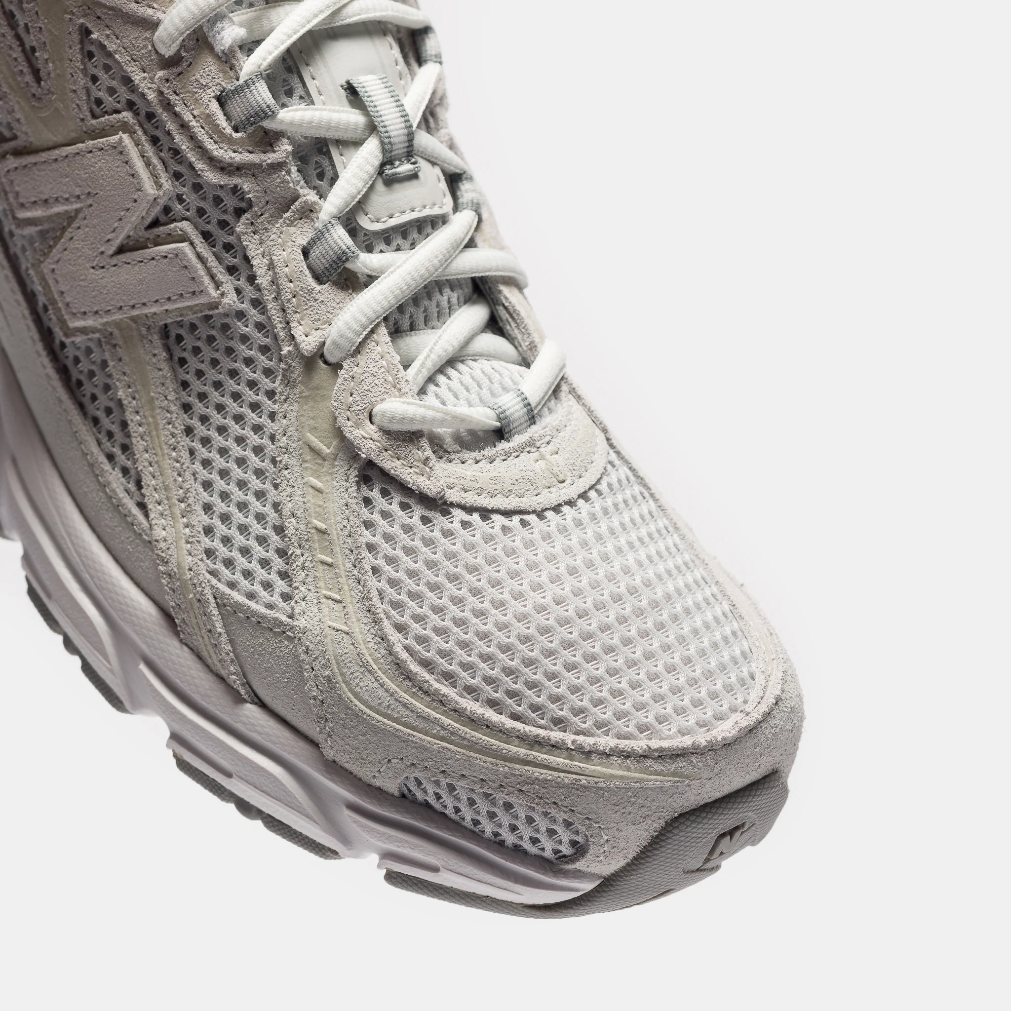 740 Sneaker in Grey/Reflection/Slate Grey/Grey Matter - Image 6