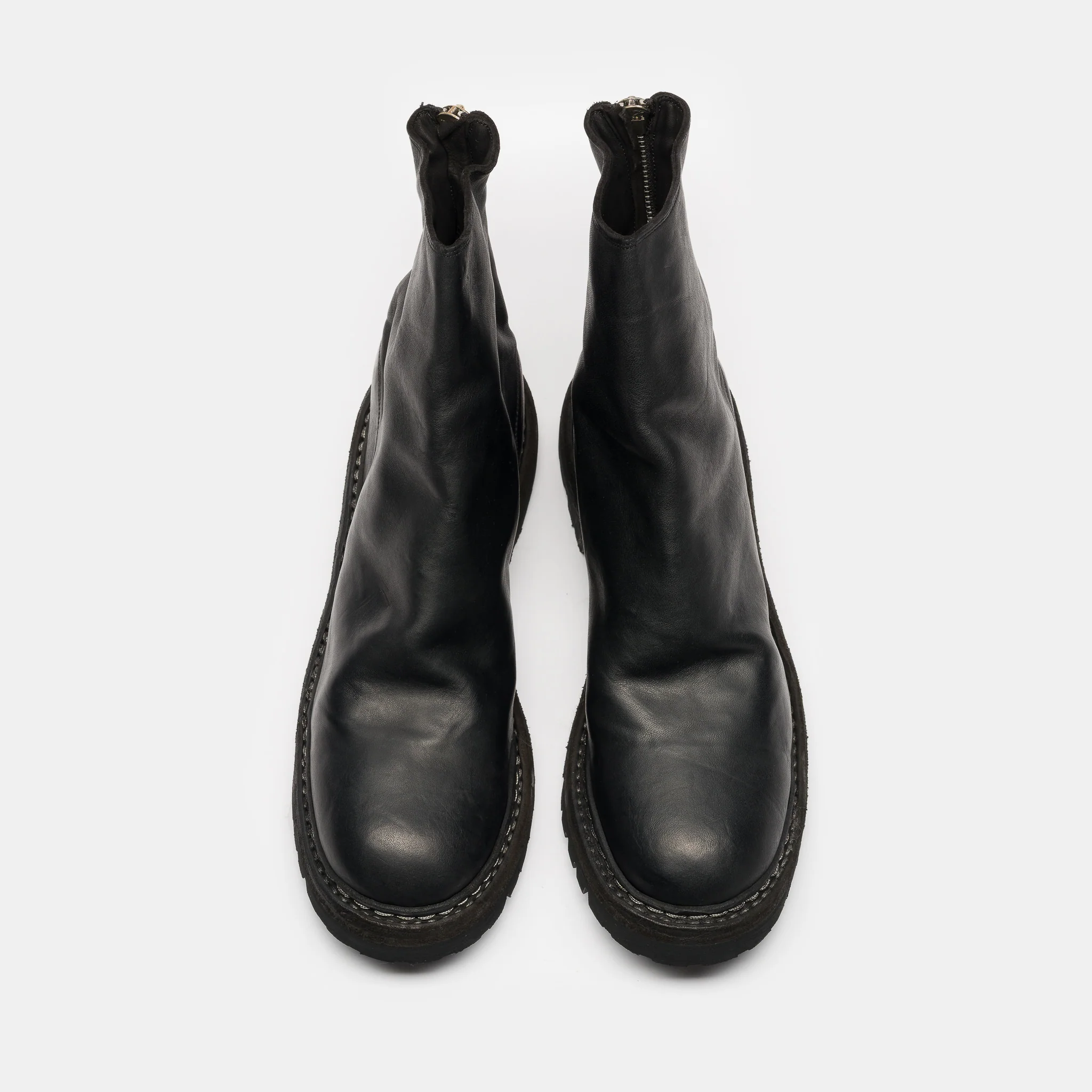 796V_N Horse Leather Back Zip Boot in Black - Image 4