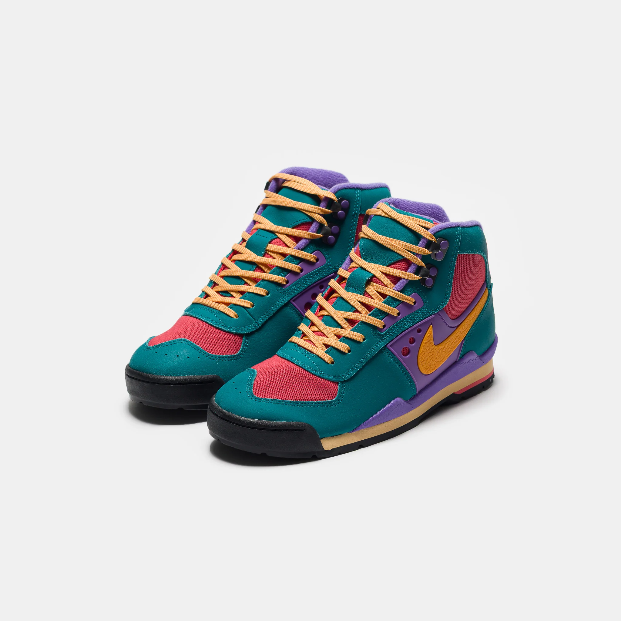 Air Baltoro SP Boot in Bright Spruce/Kumquat/Fruit Punch - Image 3