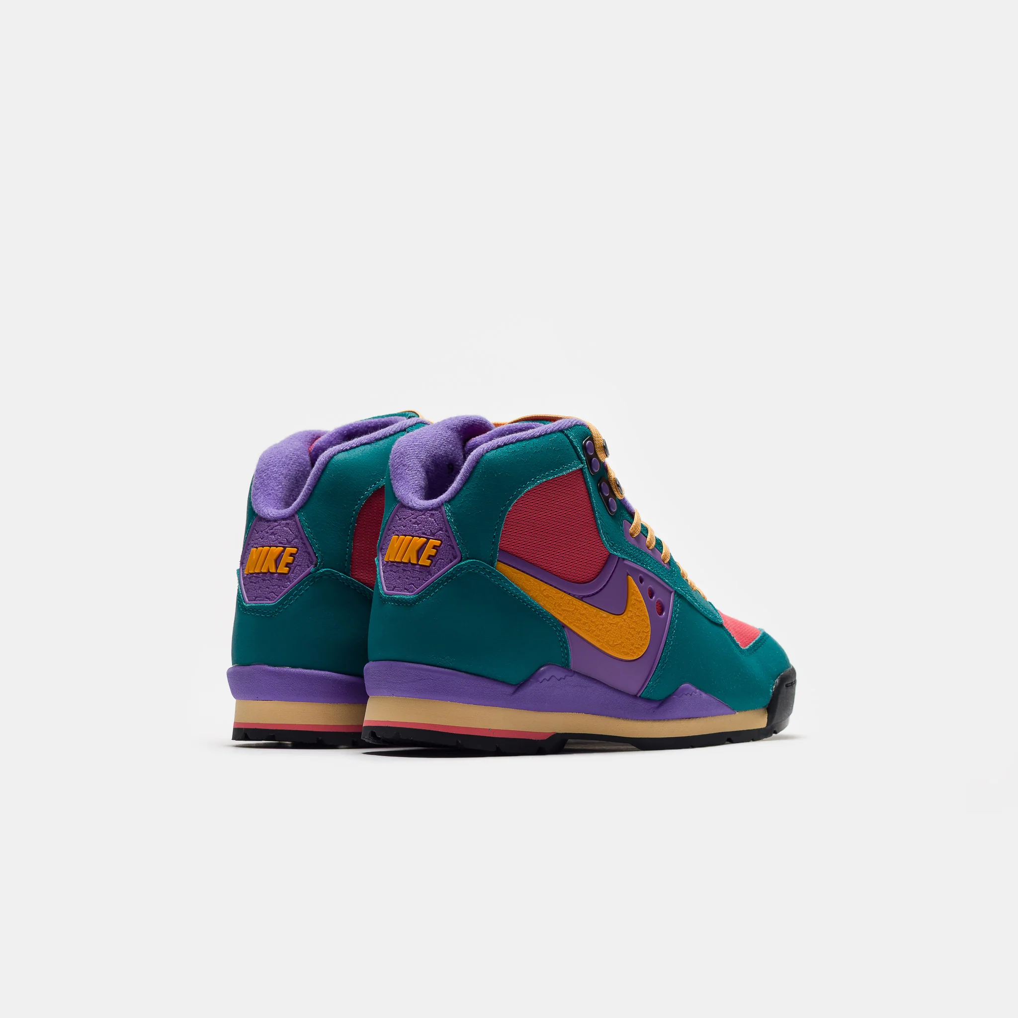 Air Baltoro SP Boot in Bright Spruce/Kumquat/Fruit Punch - Image 4