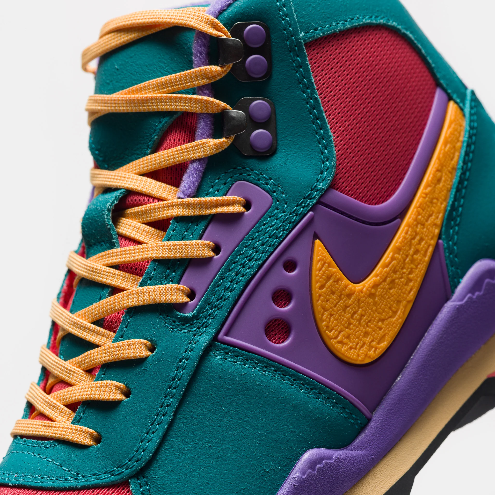 Air Baltoro SP Boot in Bright Spruce/Kumquat/Fruit Punch - Image 6