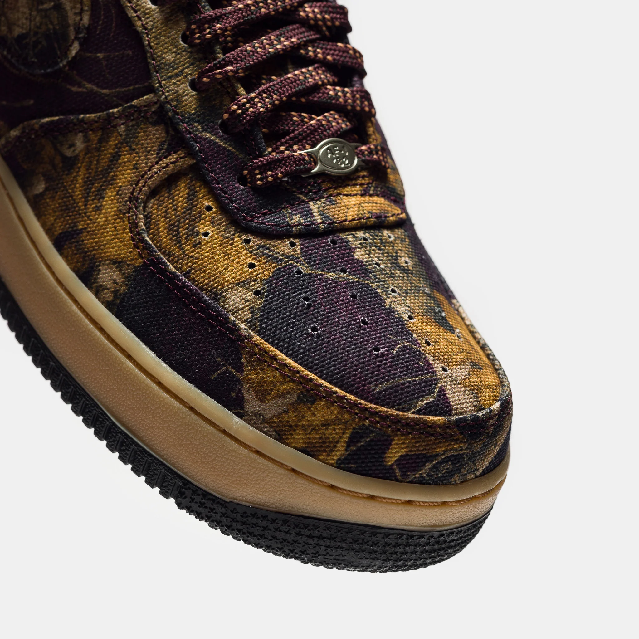 Air Force 1 '07 RealTree Sneaker in Multicolor/Gum Yellow - Image 6