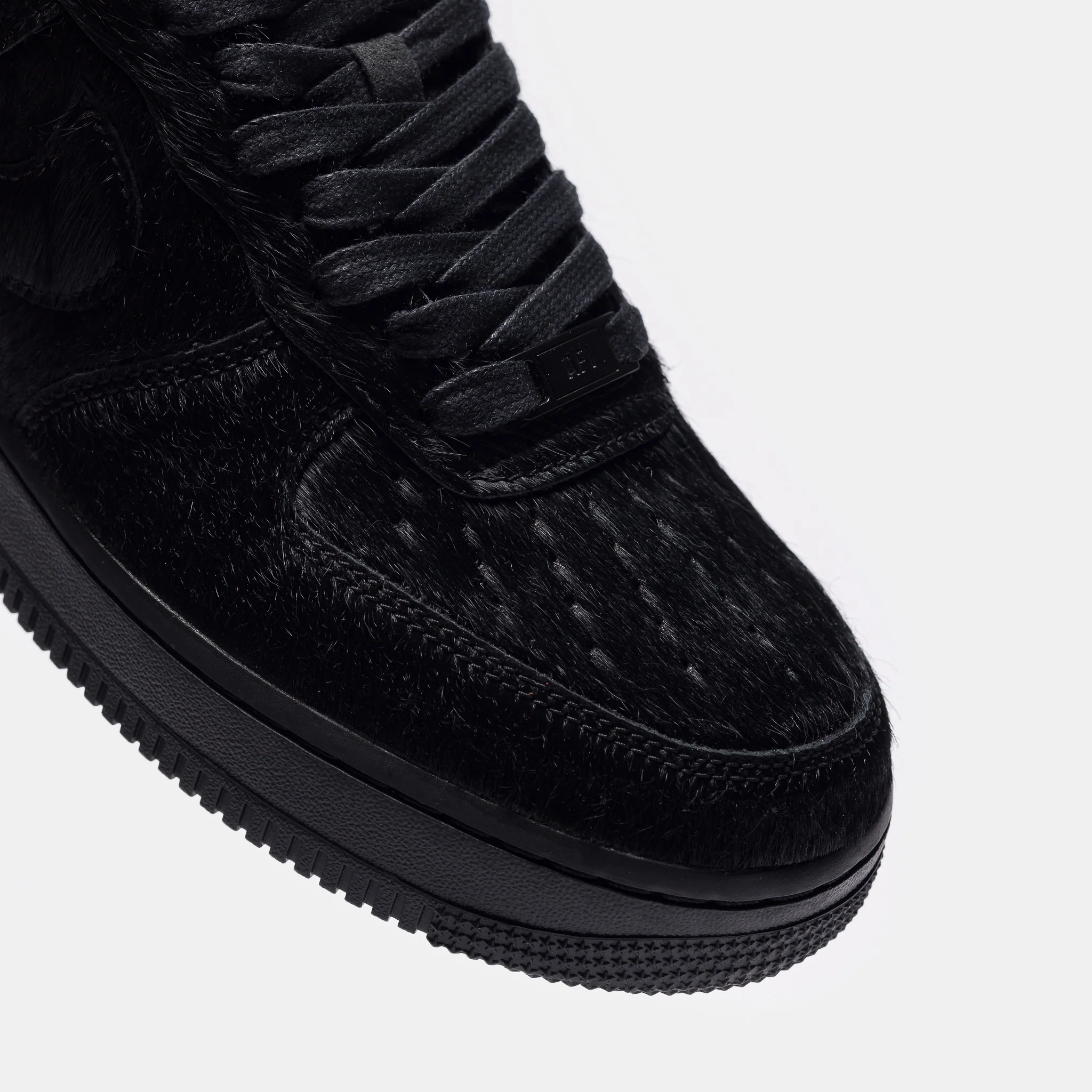 Air Force 1 '07 Sneaker in Black/Black/Off Noir - Image 6