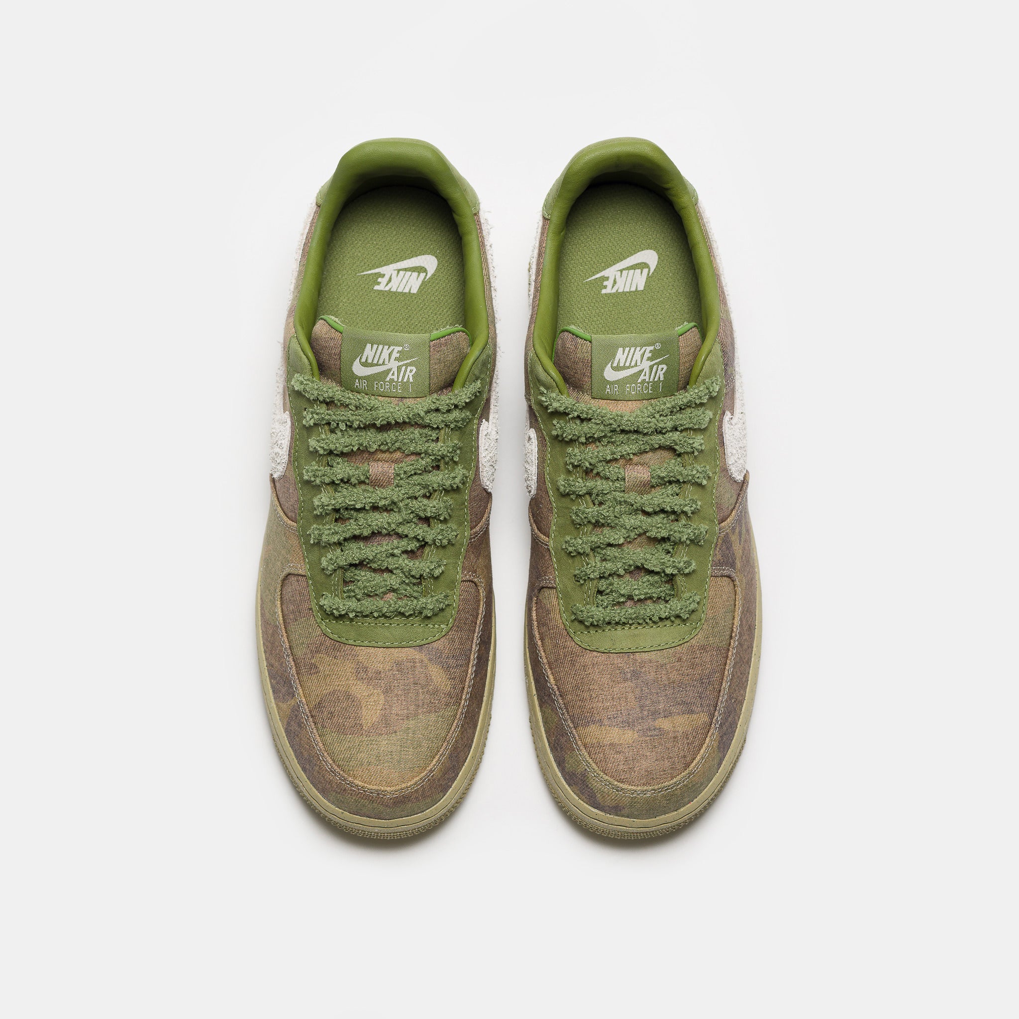 Air Force 1 Low Sneaker in Asparagus/Wheat Grass/Aluminum/Phantom - Image 4