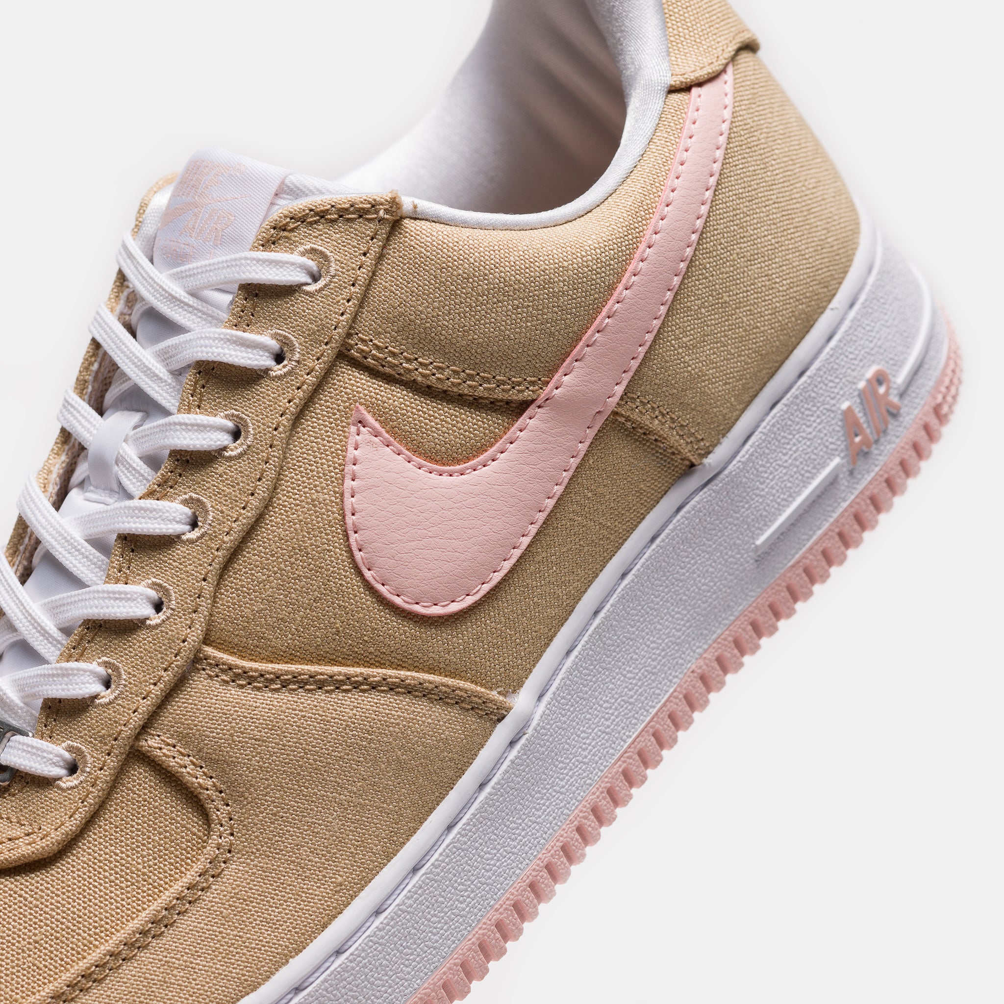 Air Force 1 Retro Sneaker in Linen/Atmosphere/White - Image 5