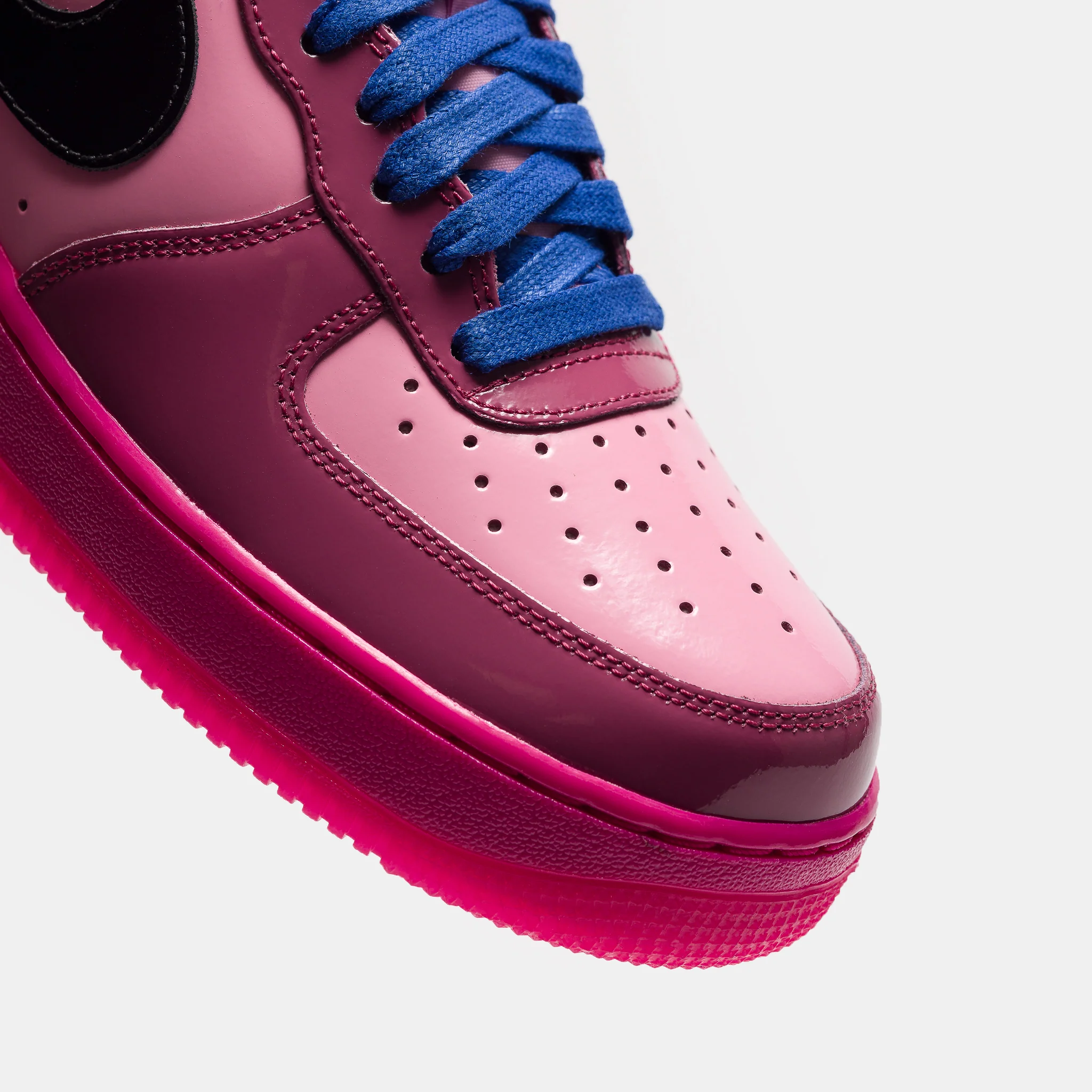 Air Force 1 Sneaker in Pink Cooler/Black/Mulberry Rose - Image 6