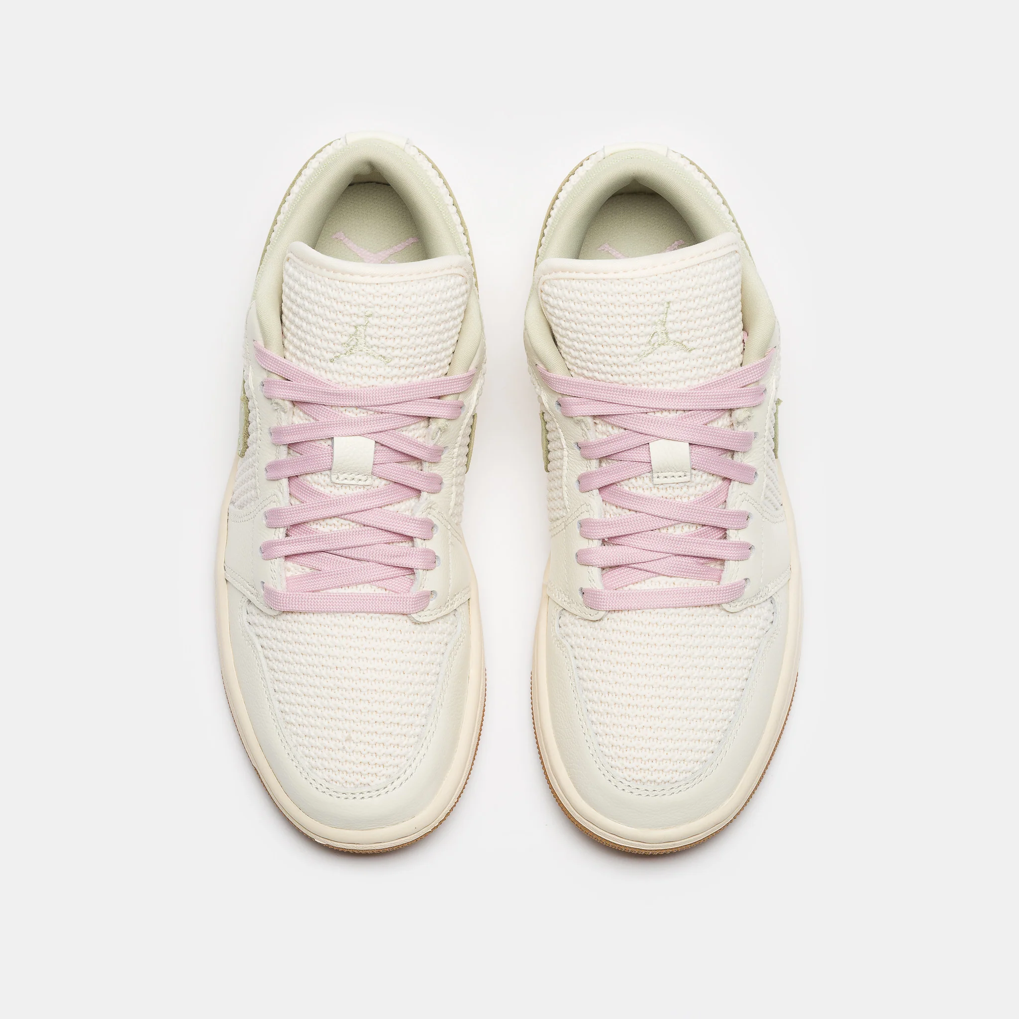 Air Jordan 1 Low SE Sneaker in Sail/Iced Carmine/Olive Aura/Pearl White - Image 4