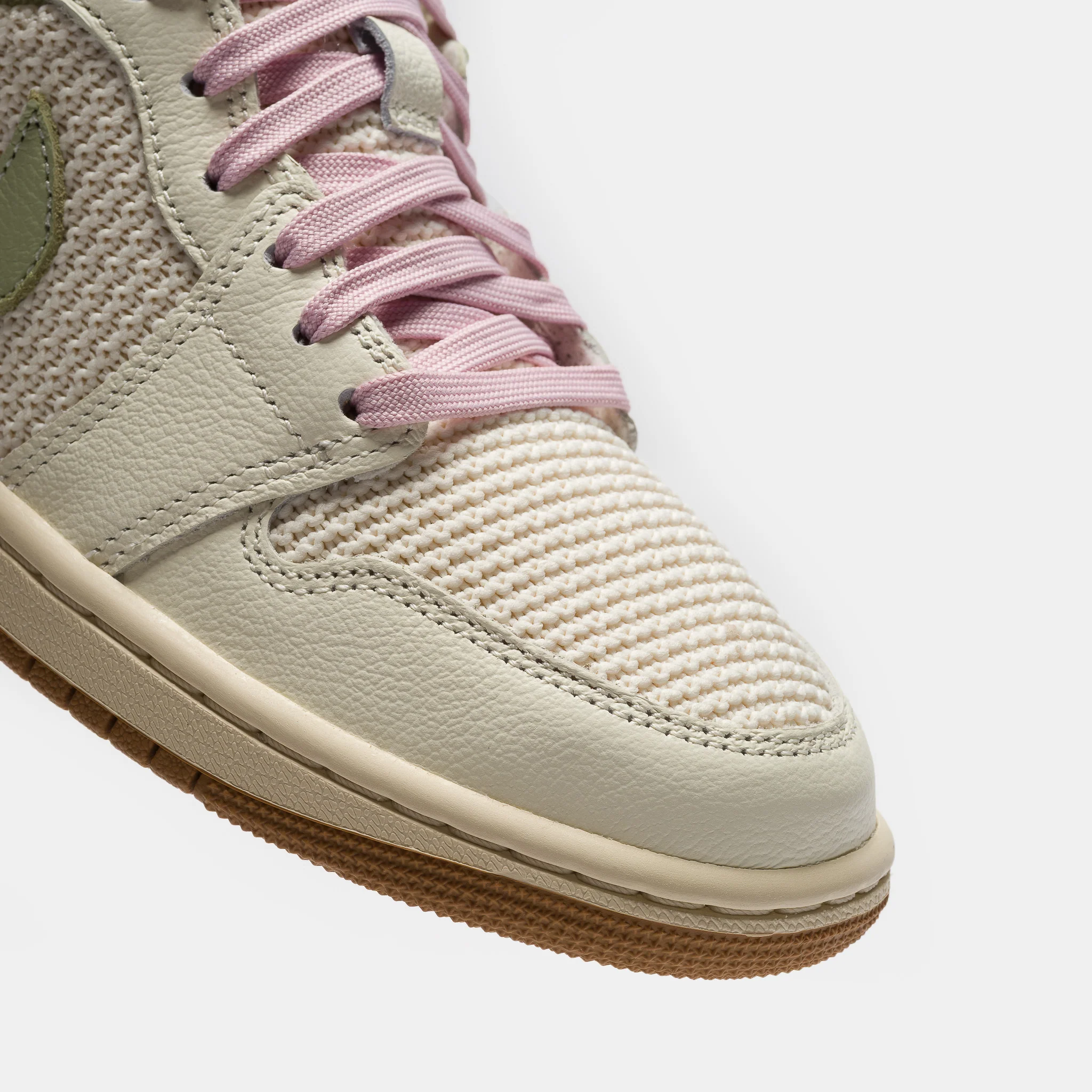 Air Jordan 1 Low SE Sneaker in Sail/Iced Carmine/Olive Aura/Pearl White - Image 6