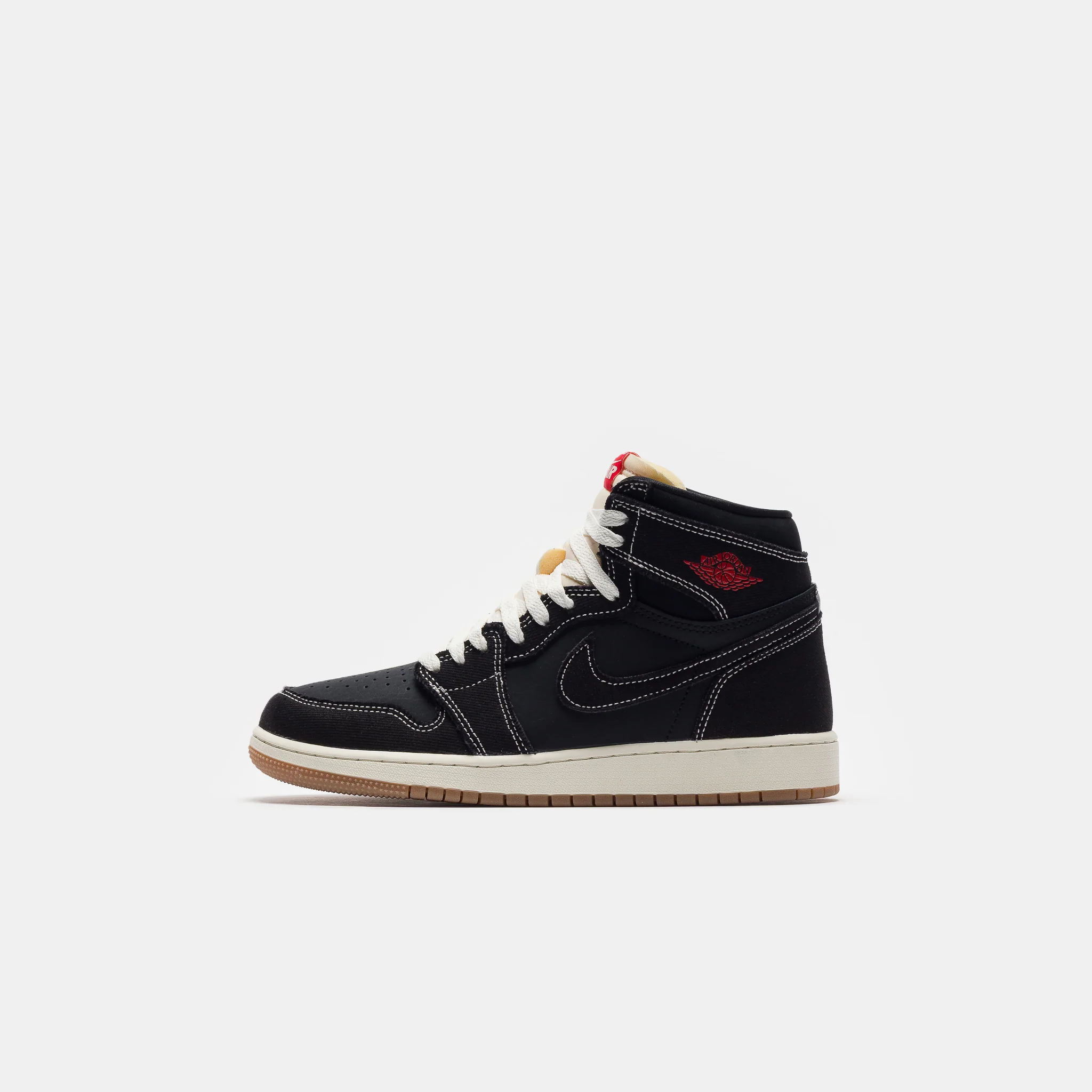 Air Jordan 1 Retro High OG Flight Club Grade School Sneaker in Black/University Red/Sail/Gum Med Brown