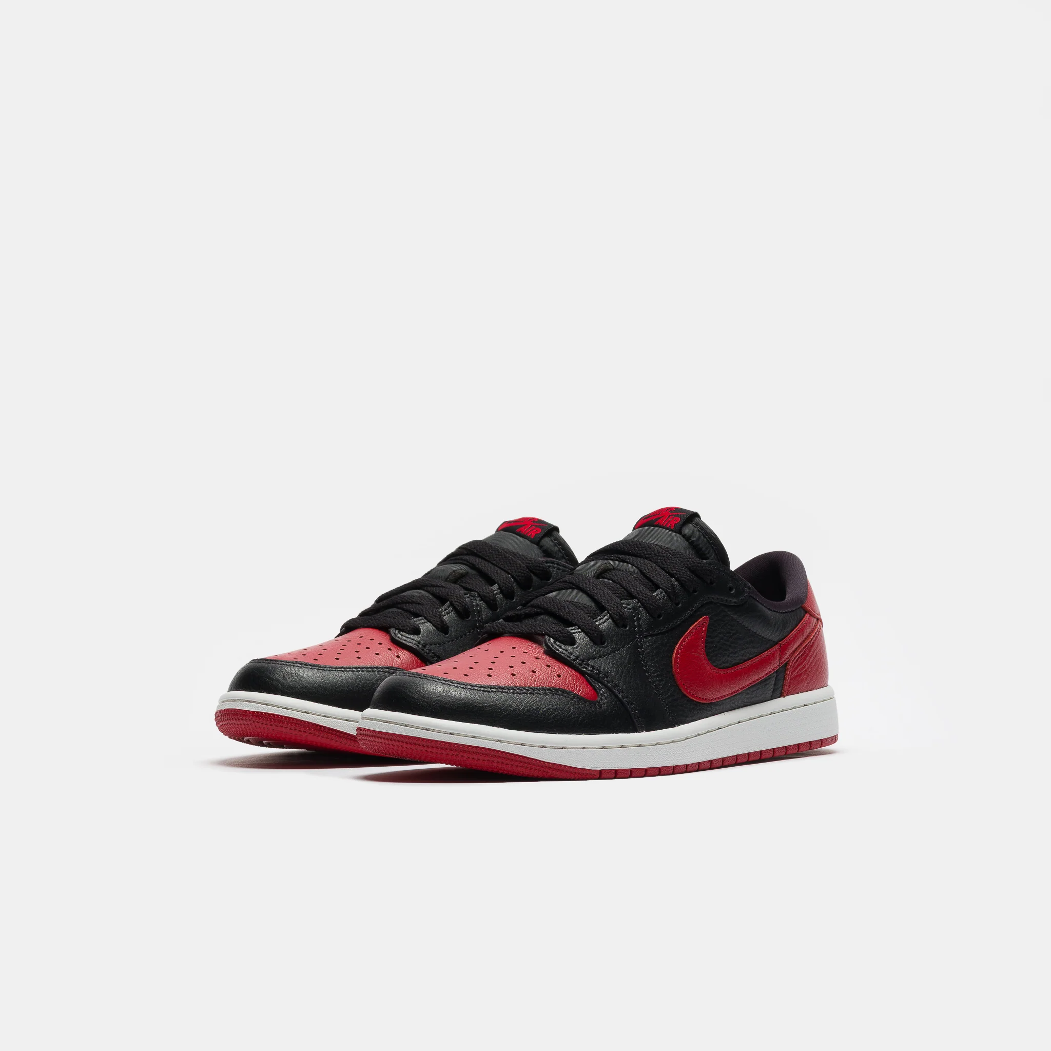Air Jordan 1 Retro Low OG Sneaker in Black/Black/Varsity Red/Summit White - Image 2