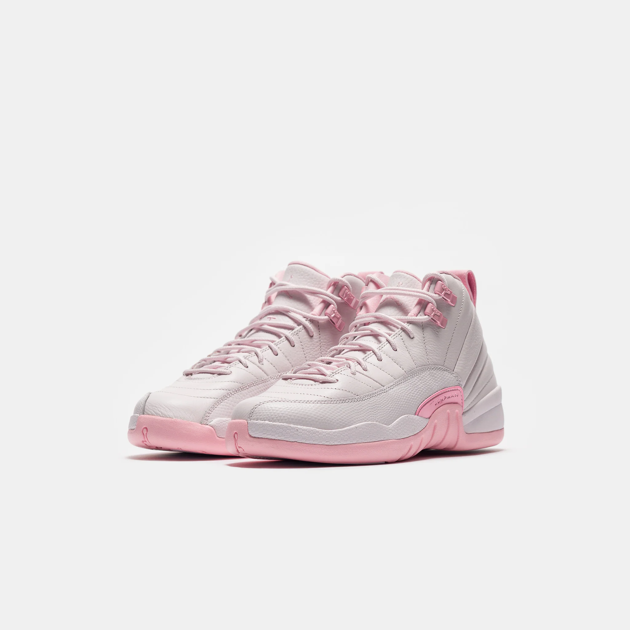Air Jordan 12 Retro Big Kids Sneaker in Pearl Pink/Medium Soft Pink - Image 2