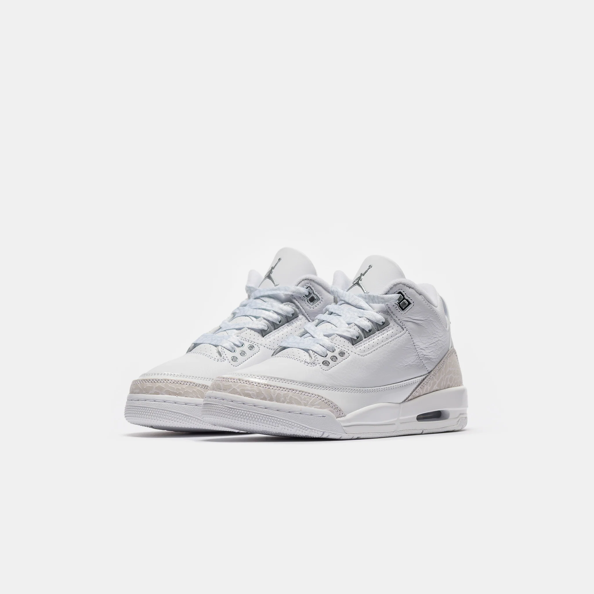 Air Jordan 3 Retro Grade School Sneaker in White/Metallic Silver/White - Image 2