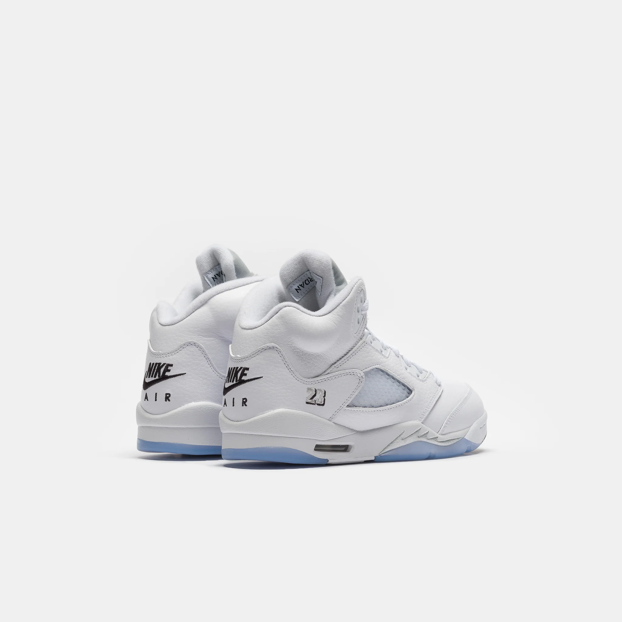 Air Jordan 5 Retro Grade School Sneaker in White/Black/Metallic Silver - Image 4