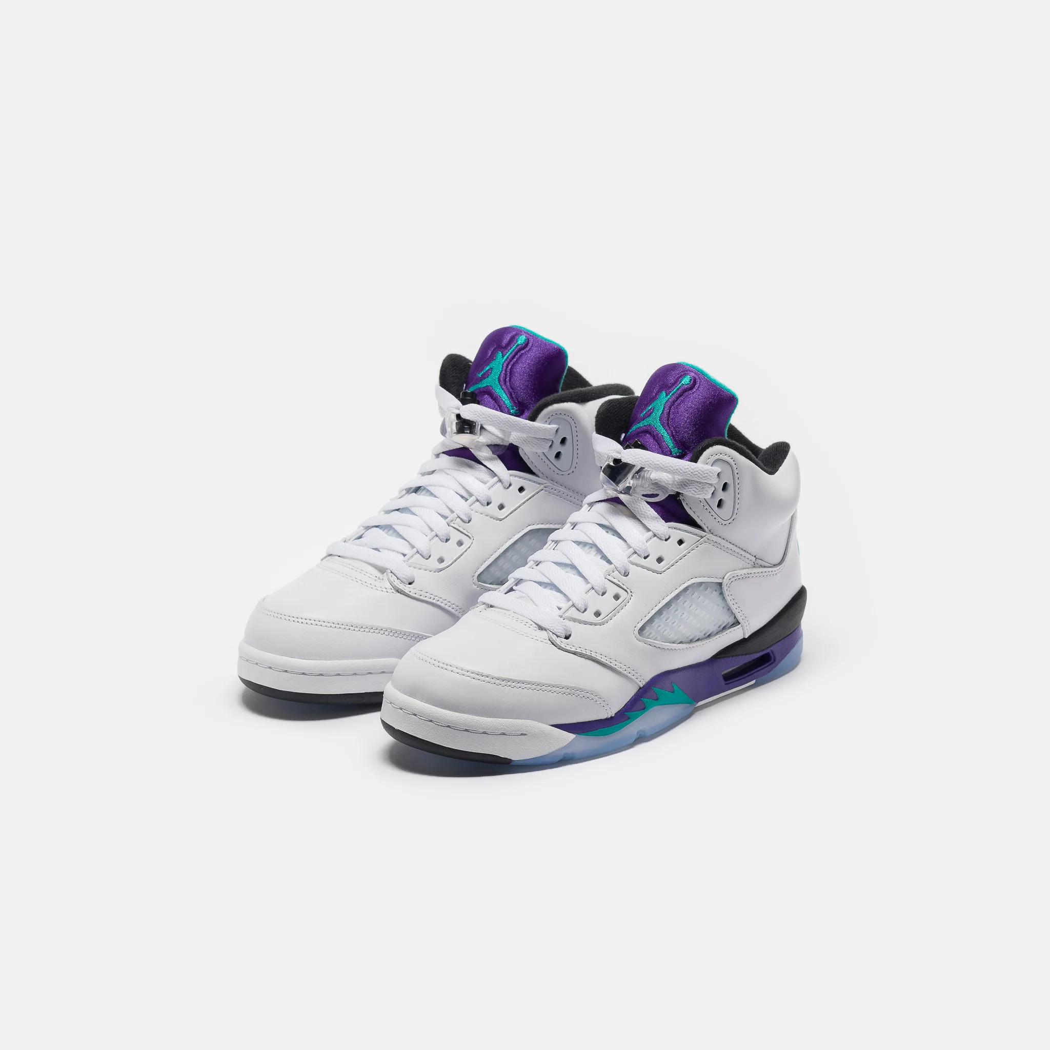 Air Jordan 5 Retro Grade School Sneaker in White/New Emerald/Grape Ice/Black - Image 3
