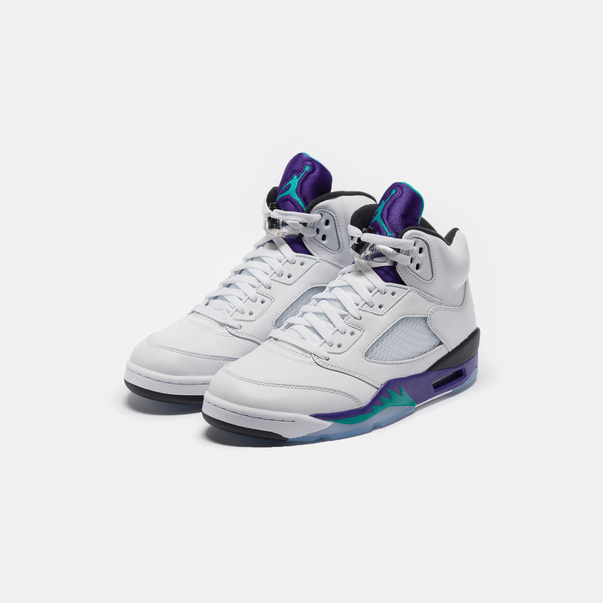 Air Jordan 5 Retro Sneaker in White/New Emerald/Grape Ice/Black - Image 3