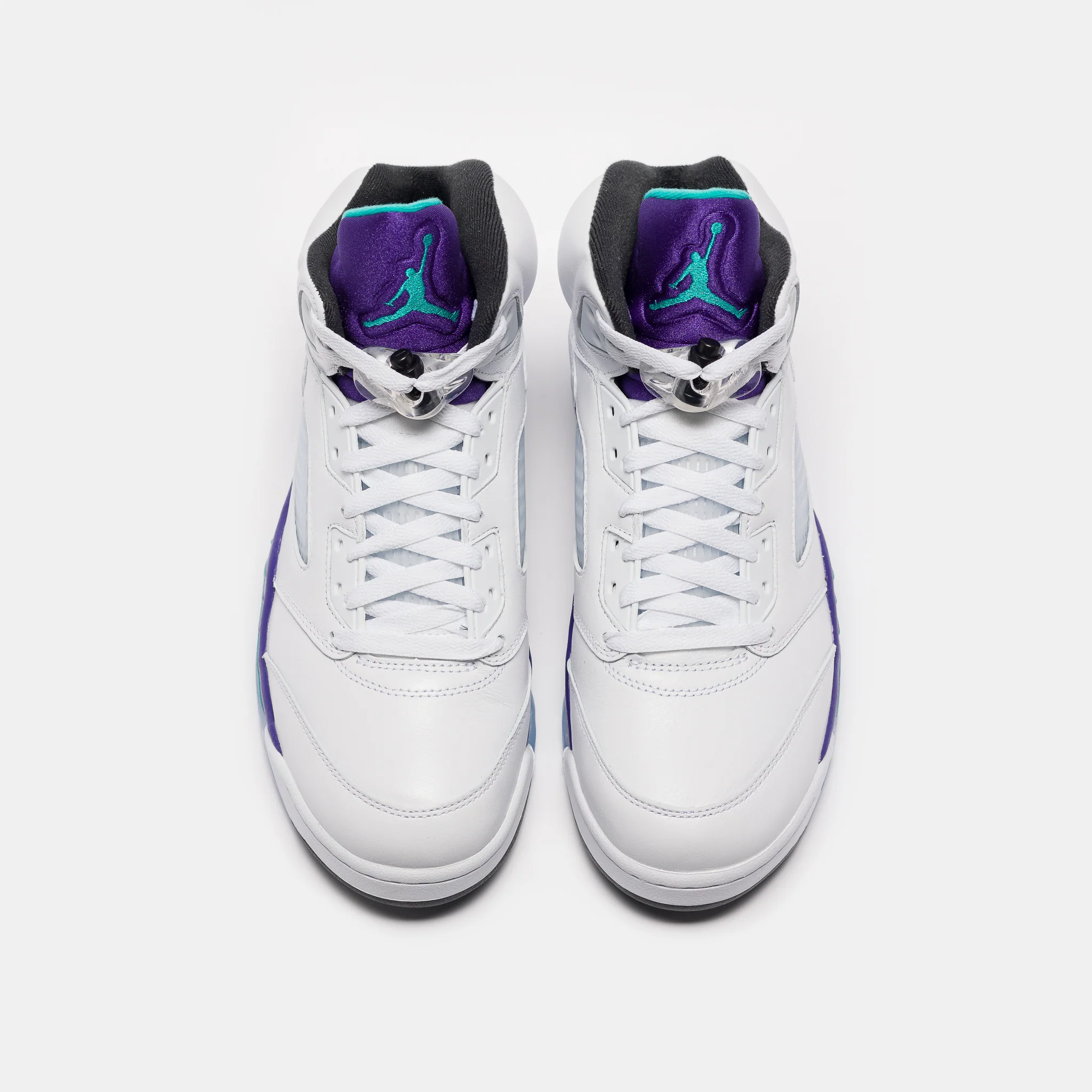 Air Jordan 5 Retro Sneaker in White/New Emerald/Grape Ice/Black - Image 4