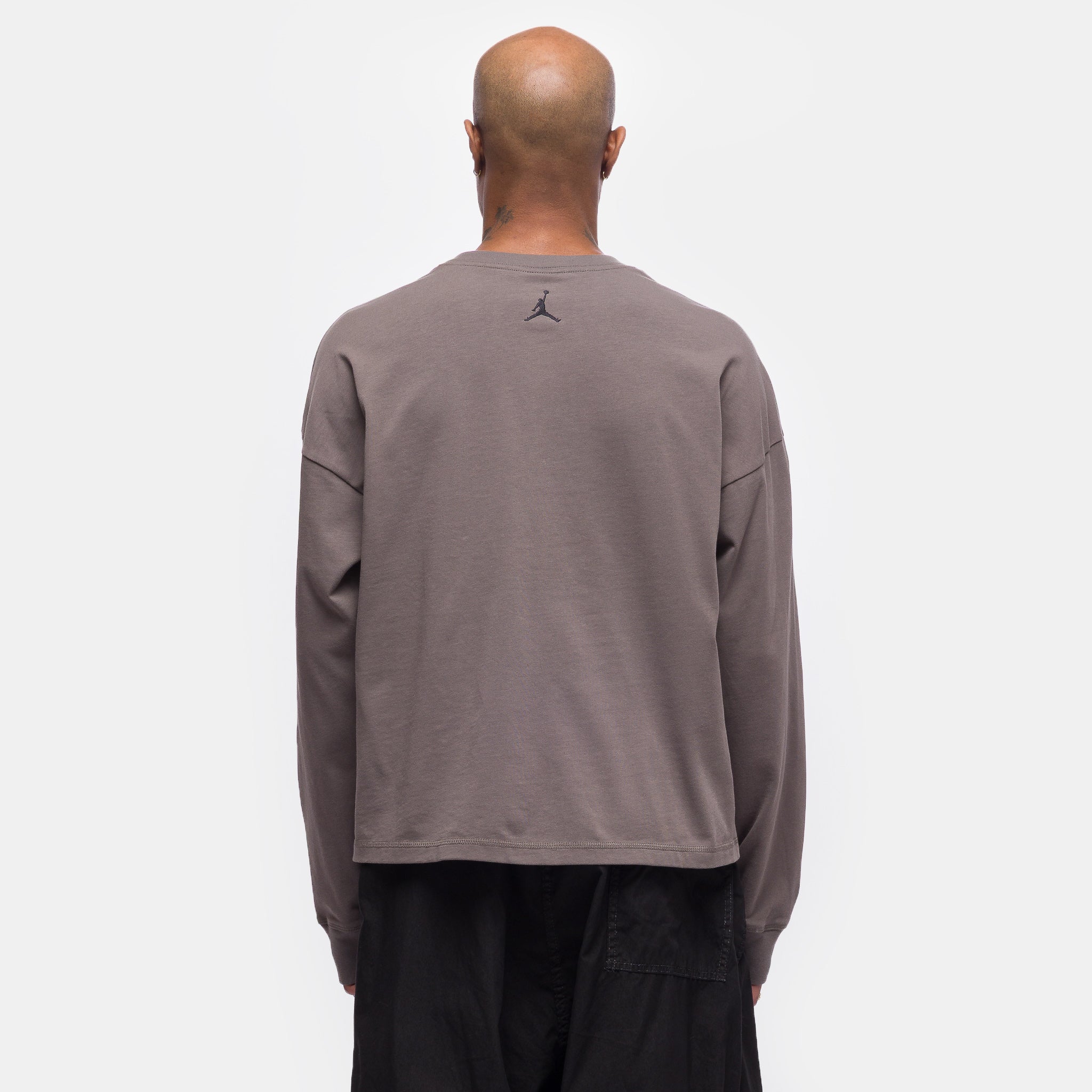 Air Long Sleeve T-Shirt in Cave Stone - Image 3