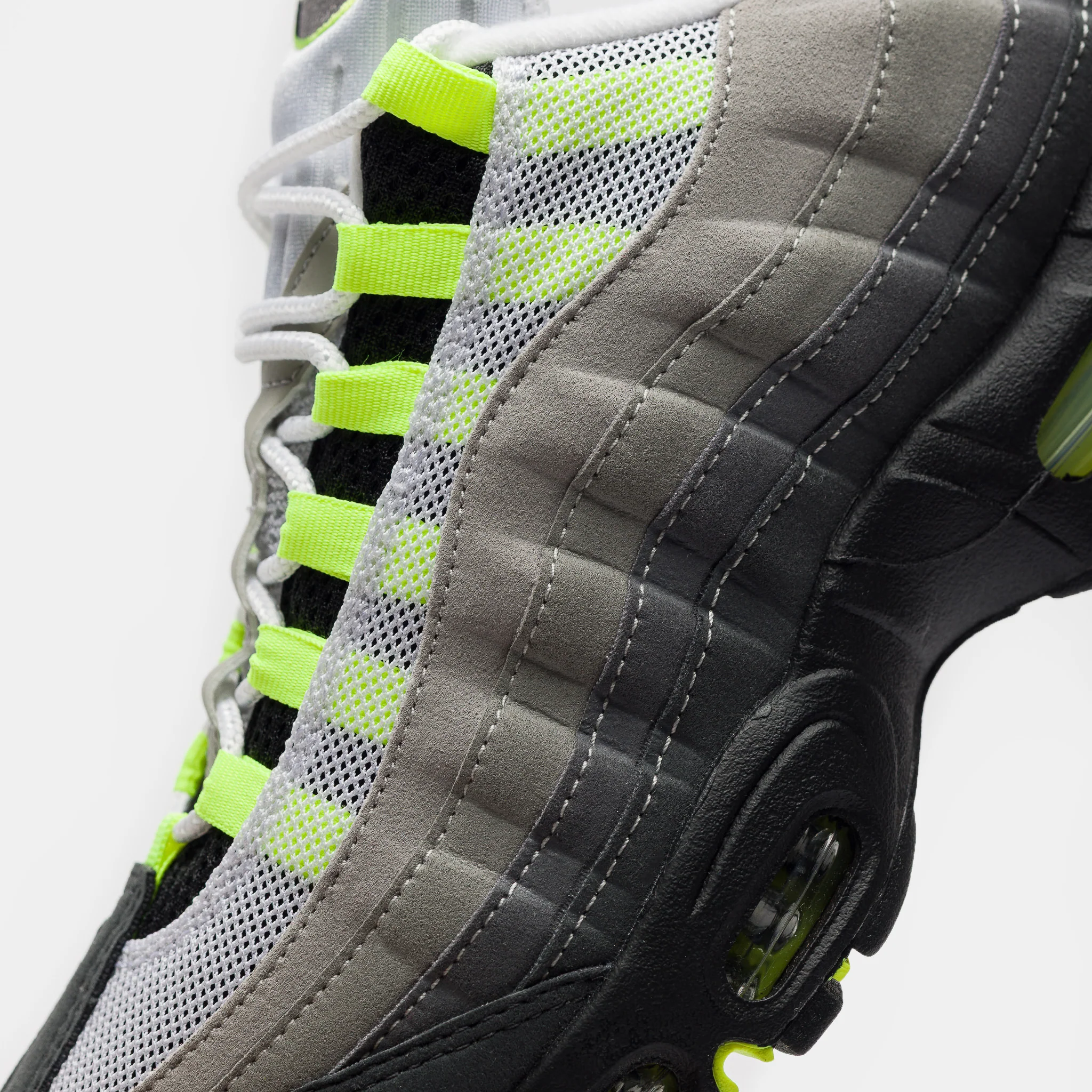 Air Max 95 OG Sneaker in Black/Neon Yellow/Cool Grey - Image 5