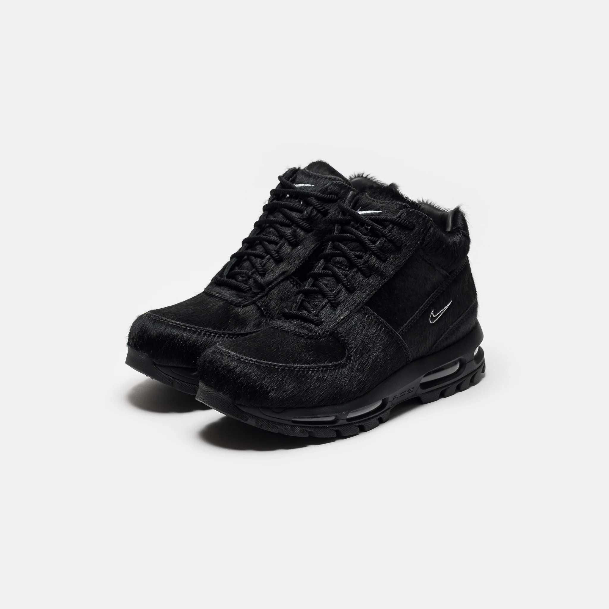 Air Max Goadome Boot in Black/Black - Image 3