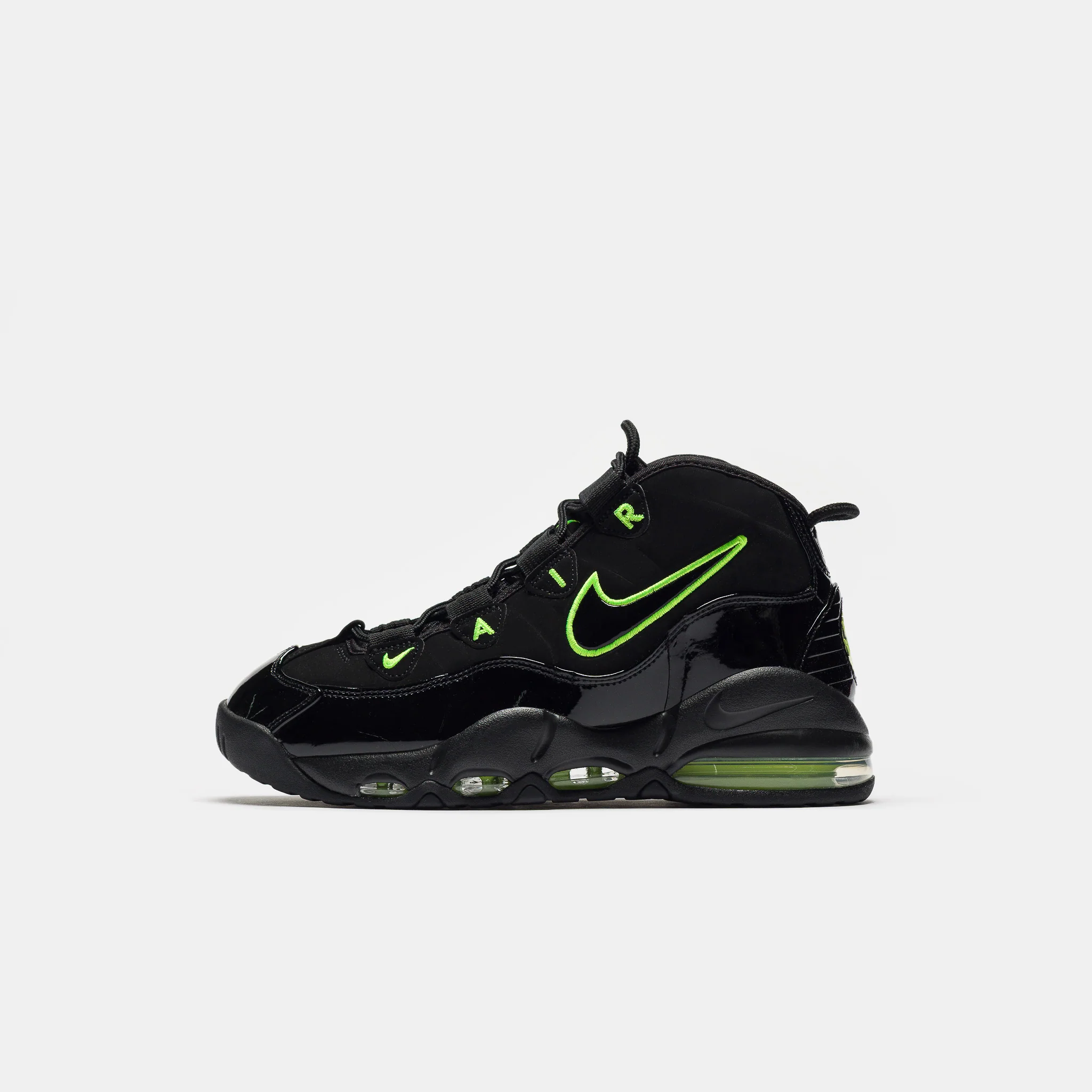 Air Max Uptempo '95 Sneaker in Black/Volt