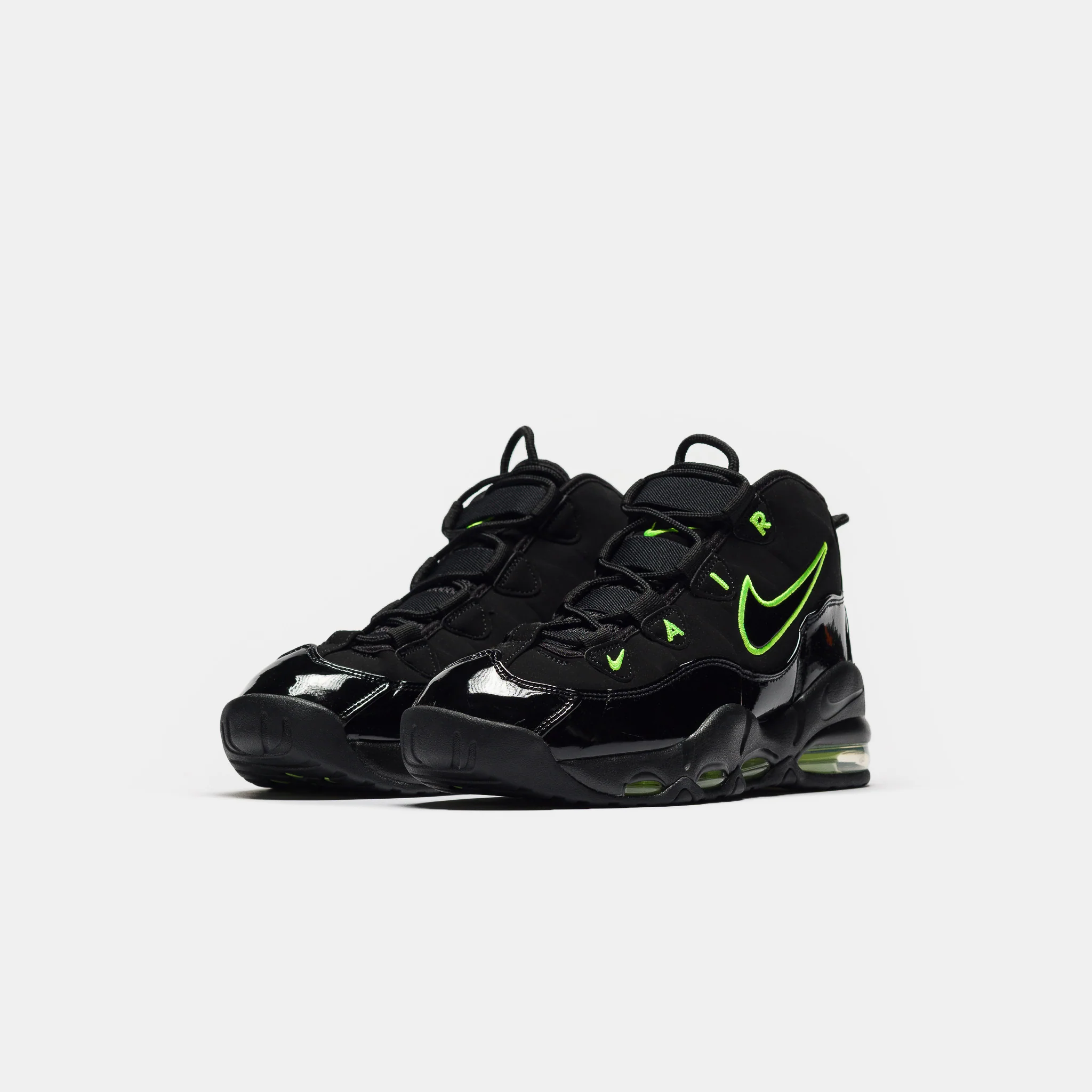 Air Max Uptempo '95 Sneaker in Black/Volt - Image 2