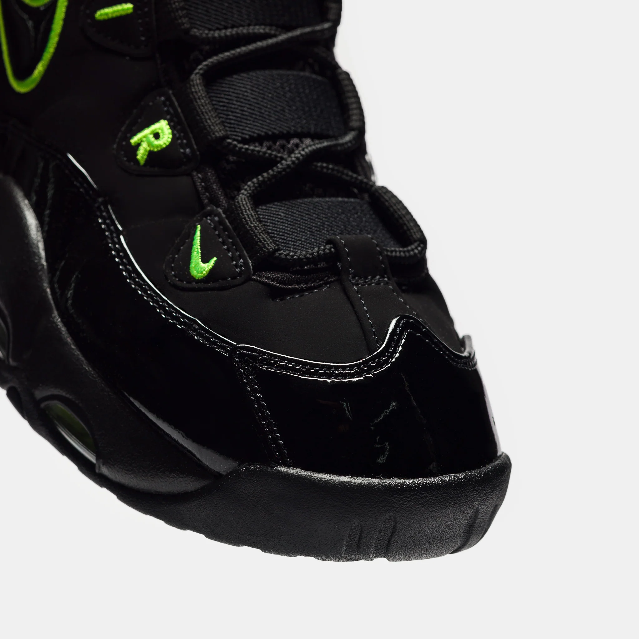 Air Max Uptempo '95 Sneaker in Black/Volt - Image 6