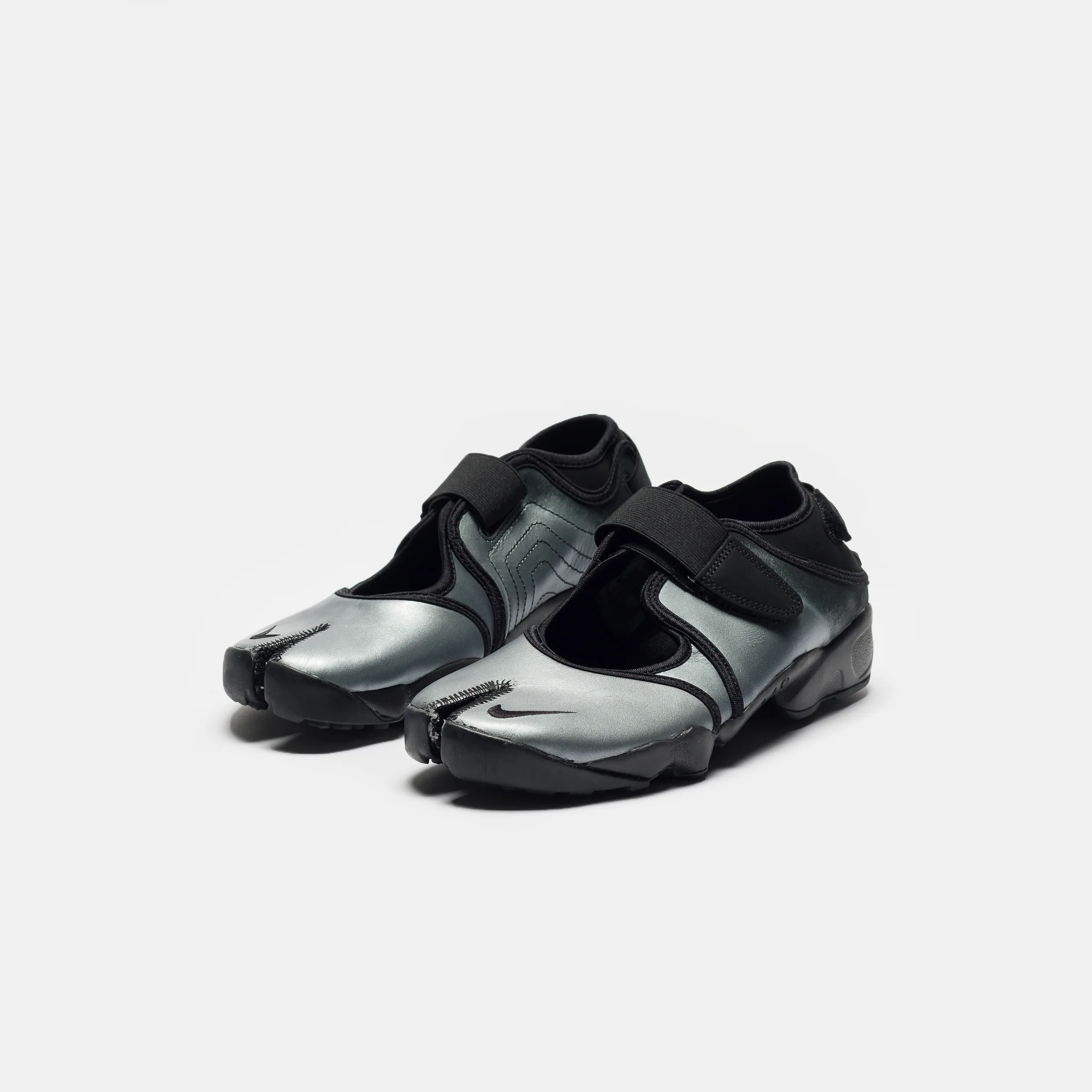 Air Rift Leather Sneaker in Metallic Silver/Black - Image 3