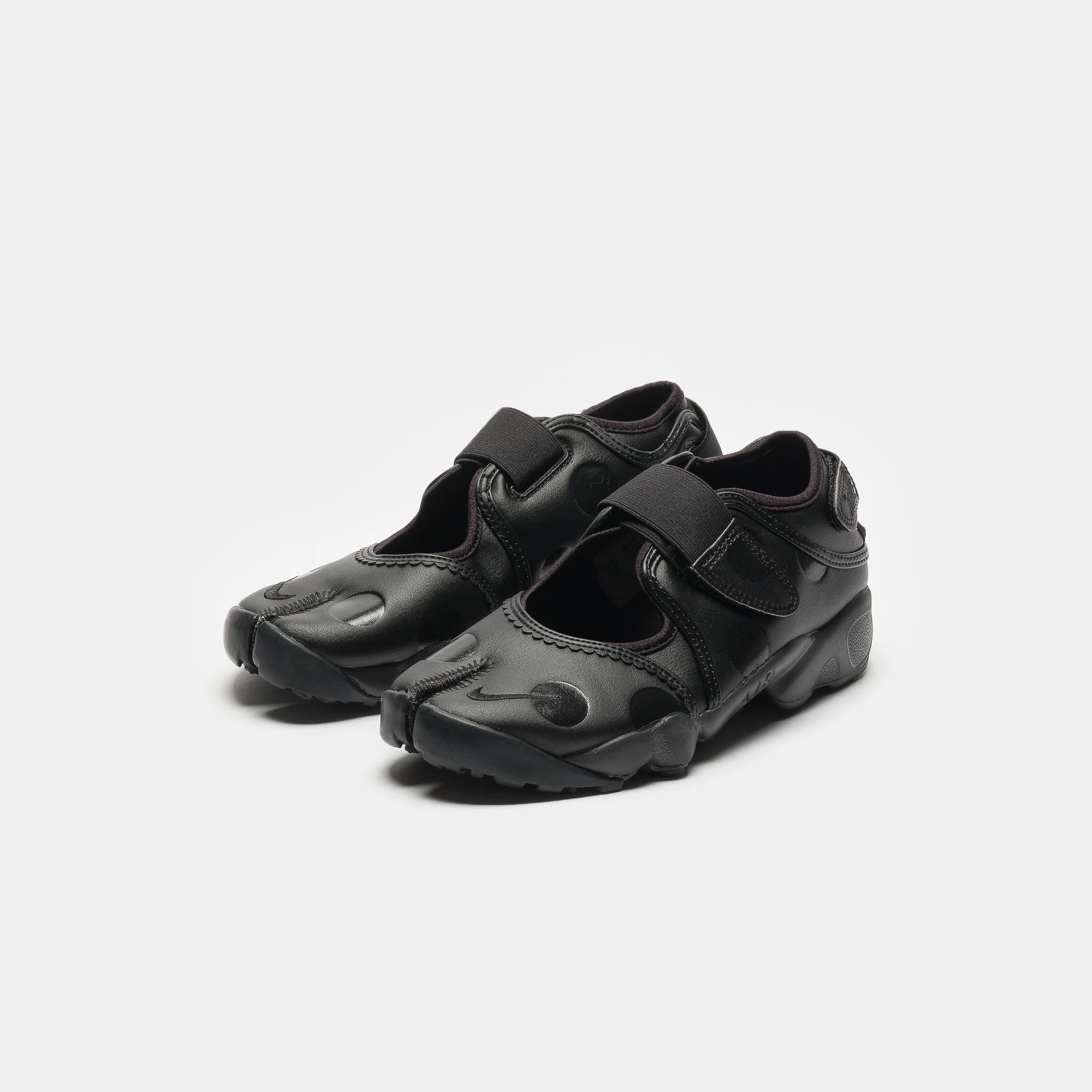 Air Rift Polka Dot Sneaker in Black/Black/Black - Image 3