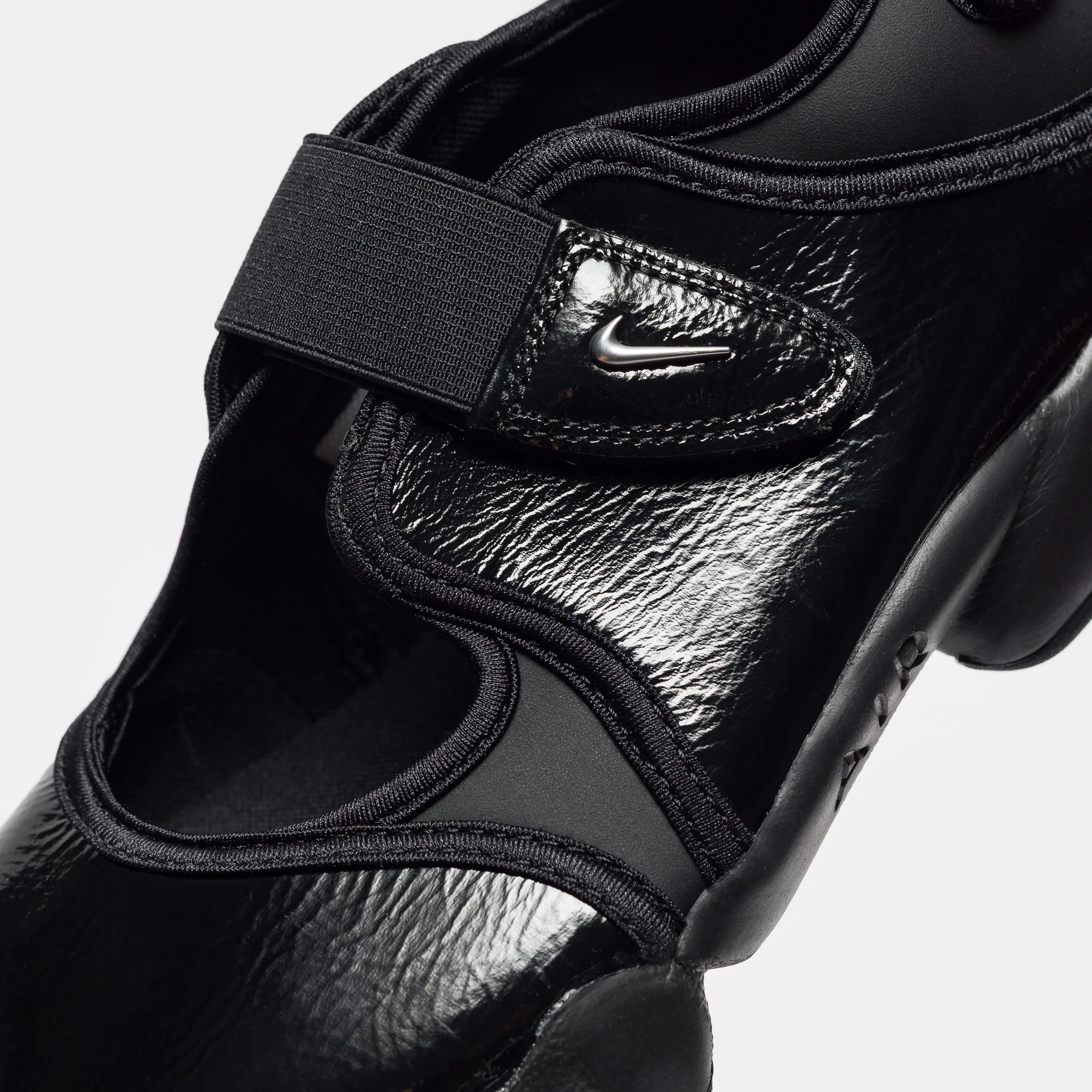 Air Rift Sneaker in Black/Metallic Silver/Black - Image 5