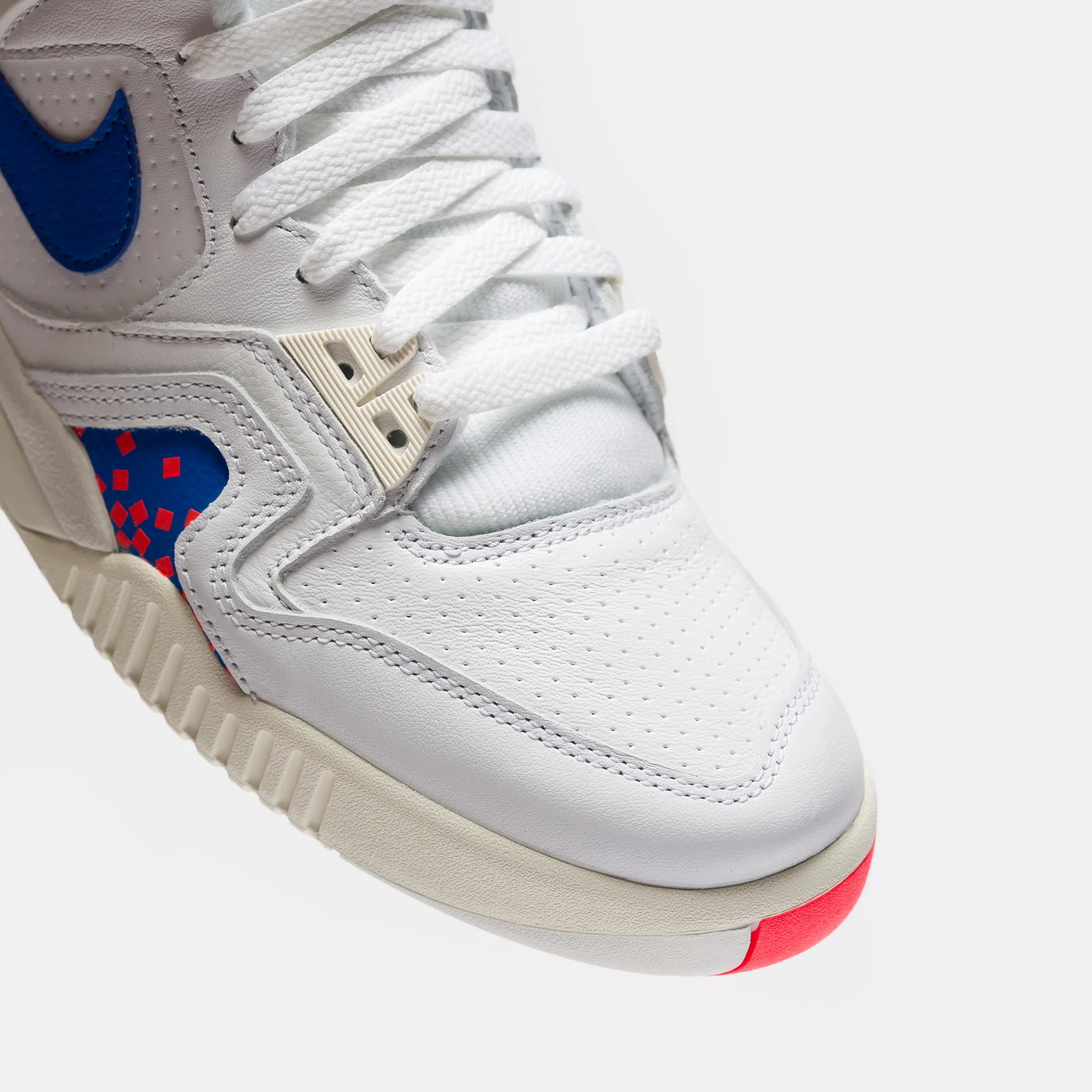 Air Tech Challenge 2 Sneaker in White/Royal Blue/Laser Crimson - Image 7