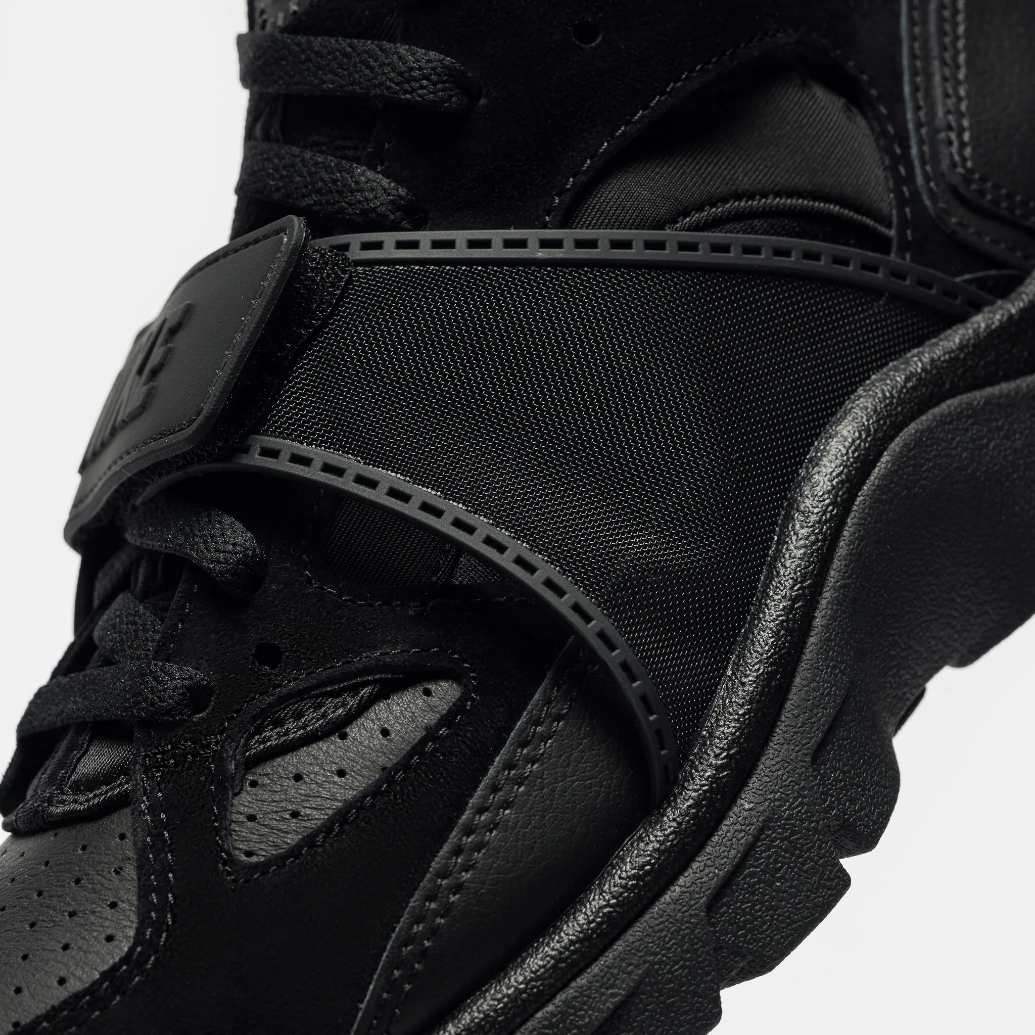 Air Trainer Huarache Sneaker in Black/Black - Image 6
