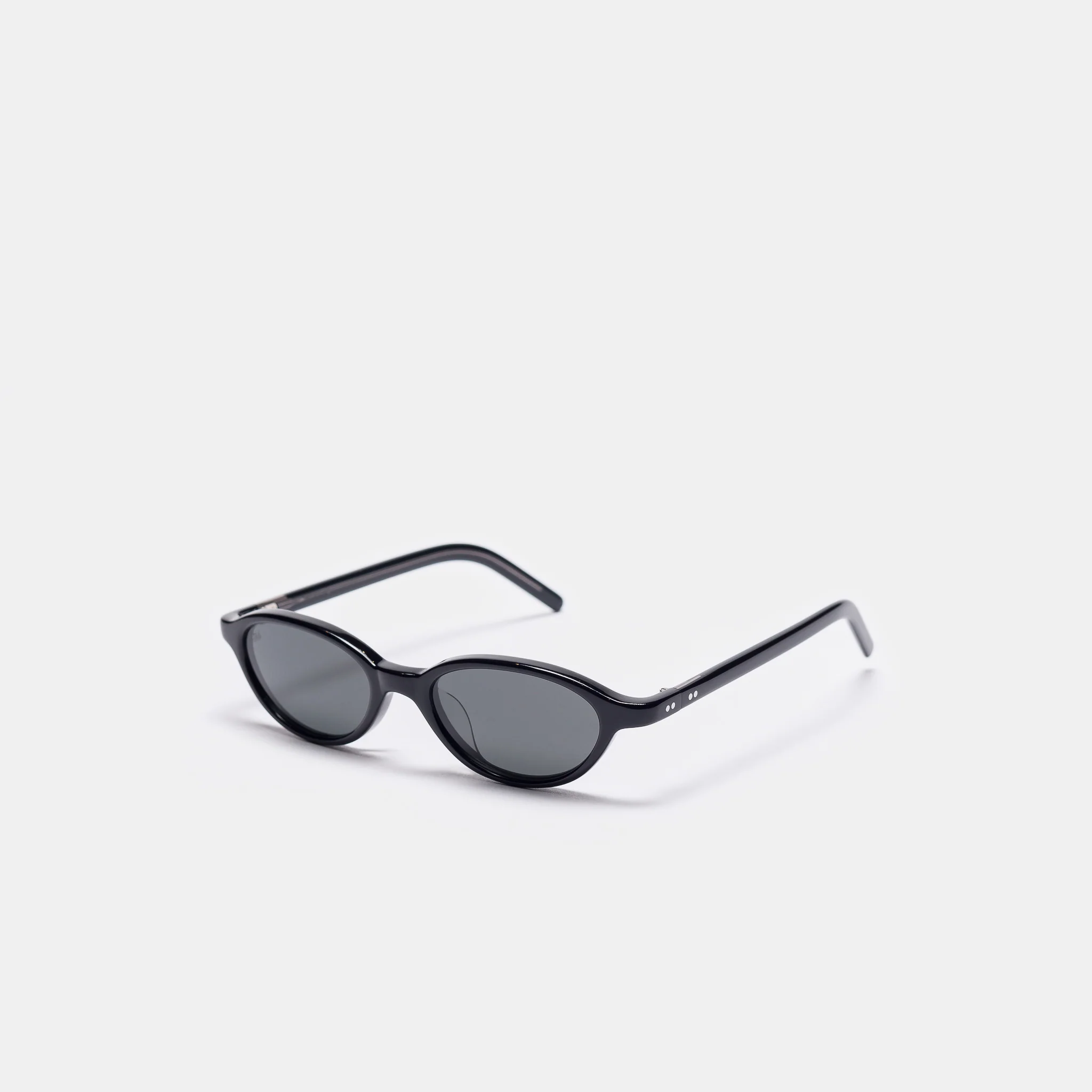Alien Sunglasses in Black/Black - Image 3