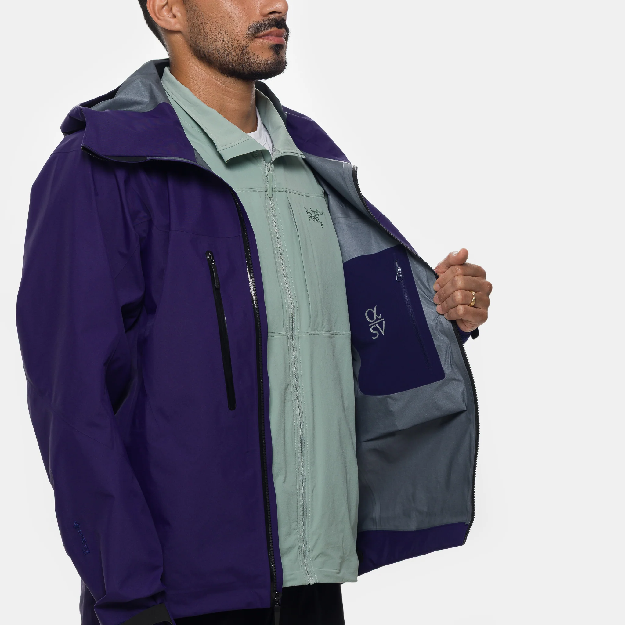 Alpha SV Jacket in Soulsonic/Black - Image 5