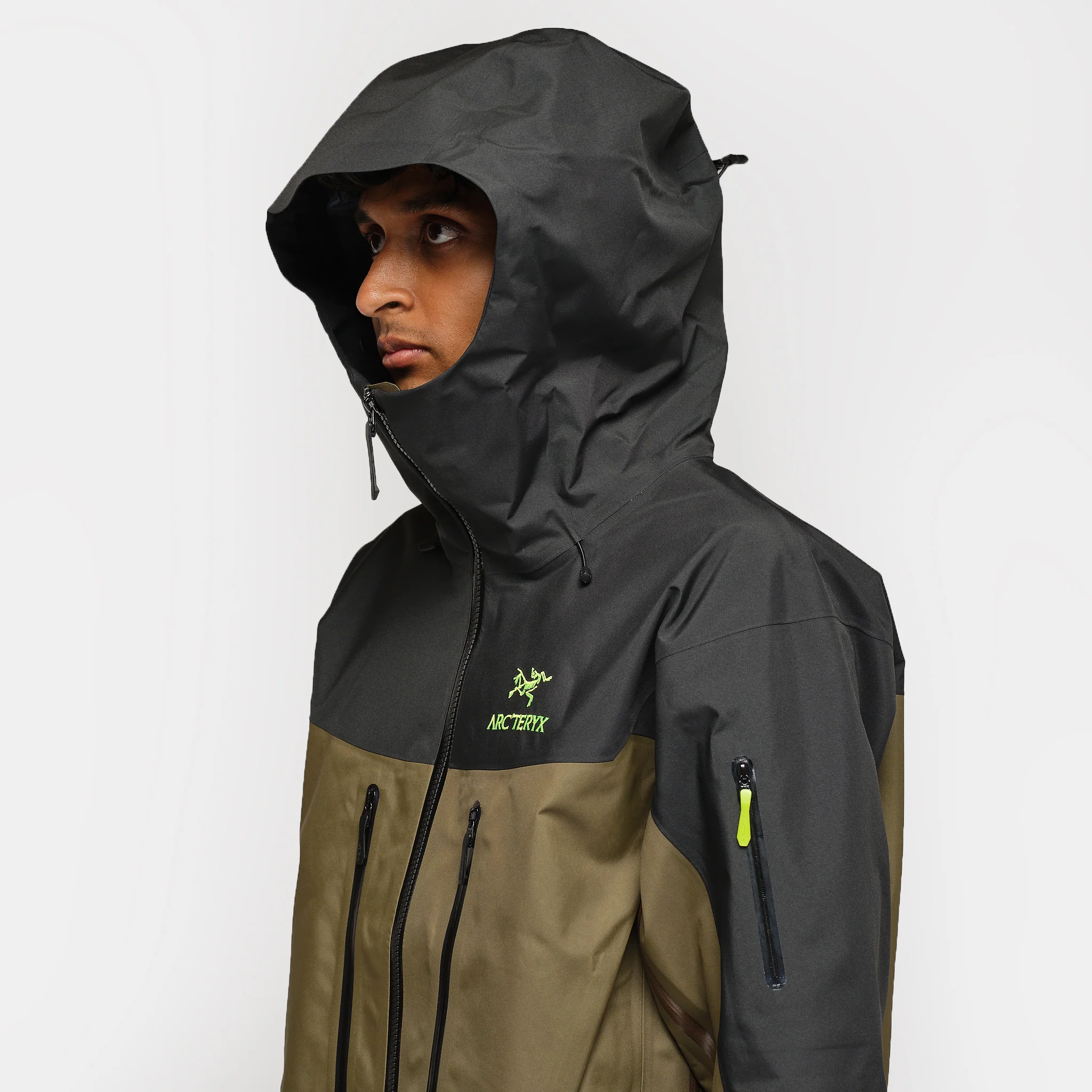 Alpha SV Jacket in Spotlight - Image 4