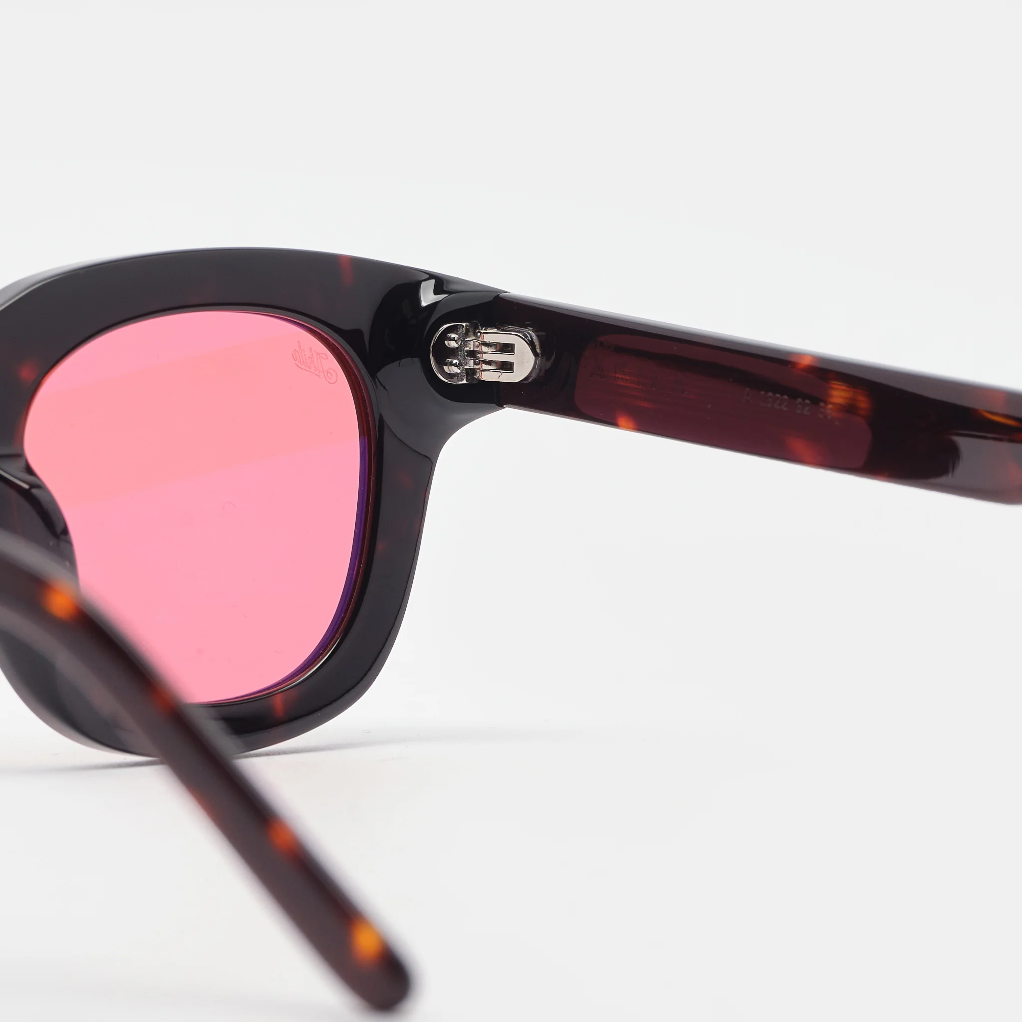 Apollo Sunglasses in Tortoise/Red - Image 3