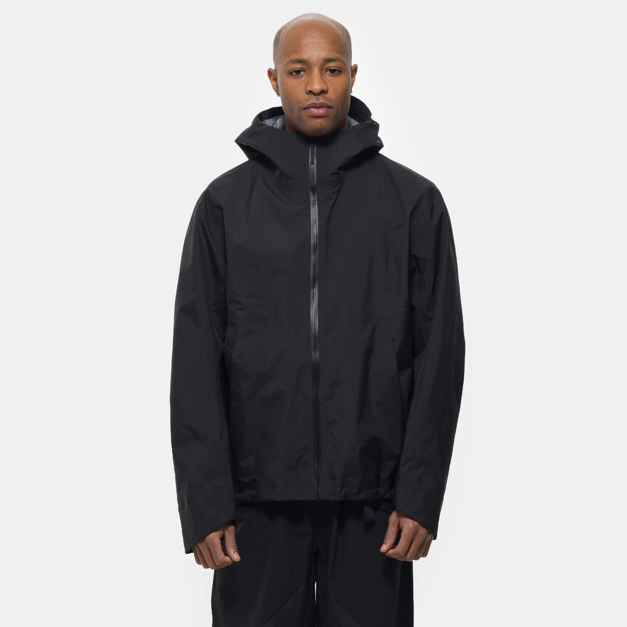 Arris Jacket in Black