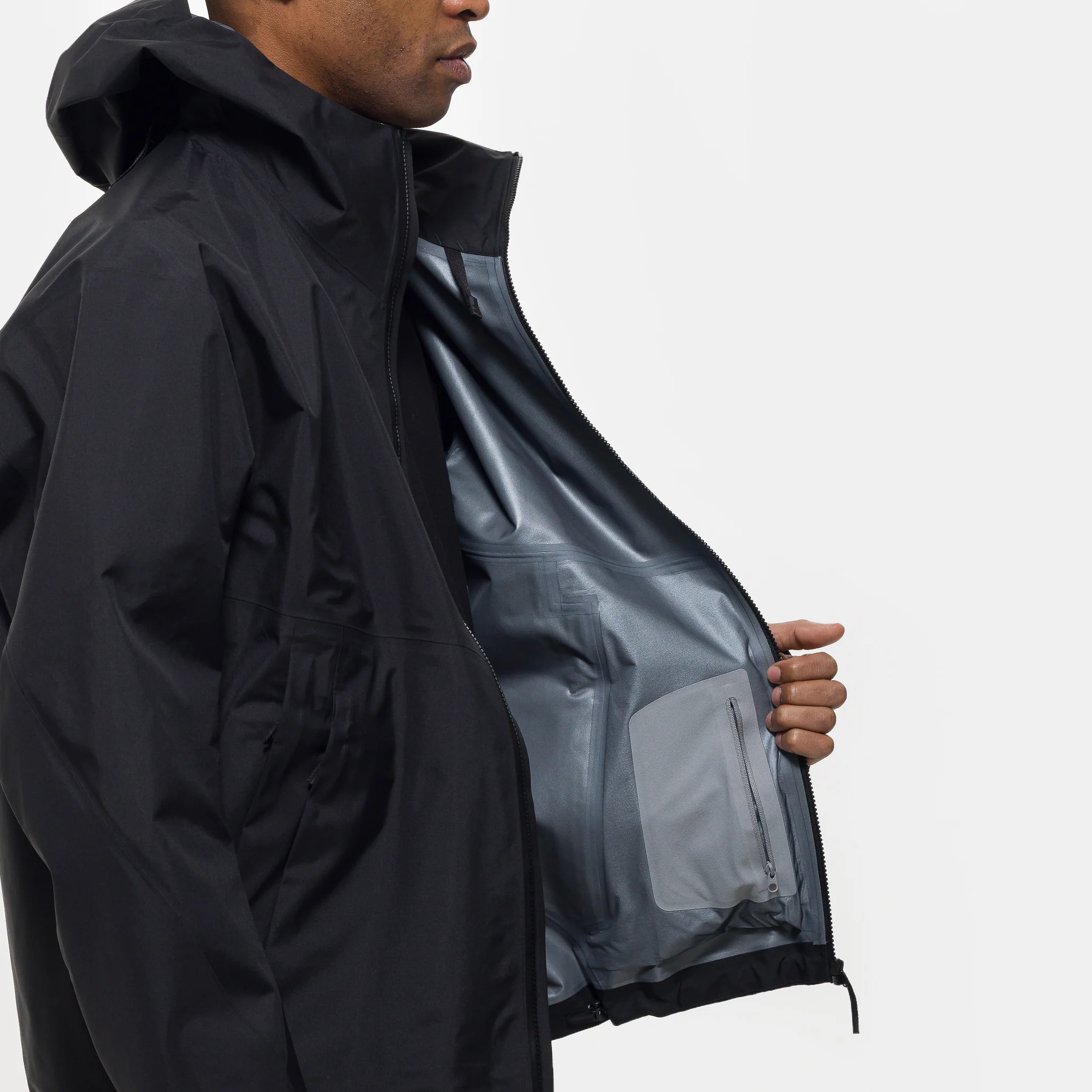 Arris Jacket in Black - Image 5