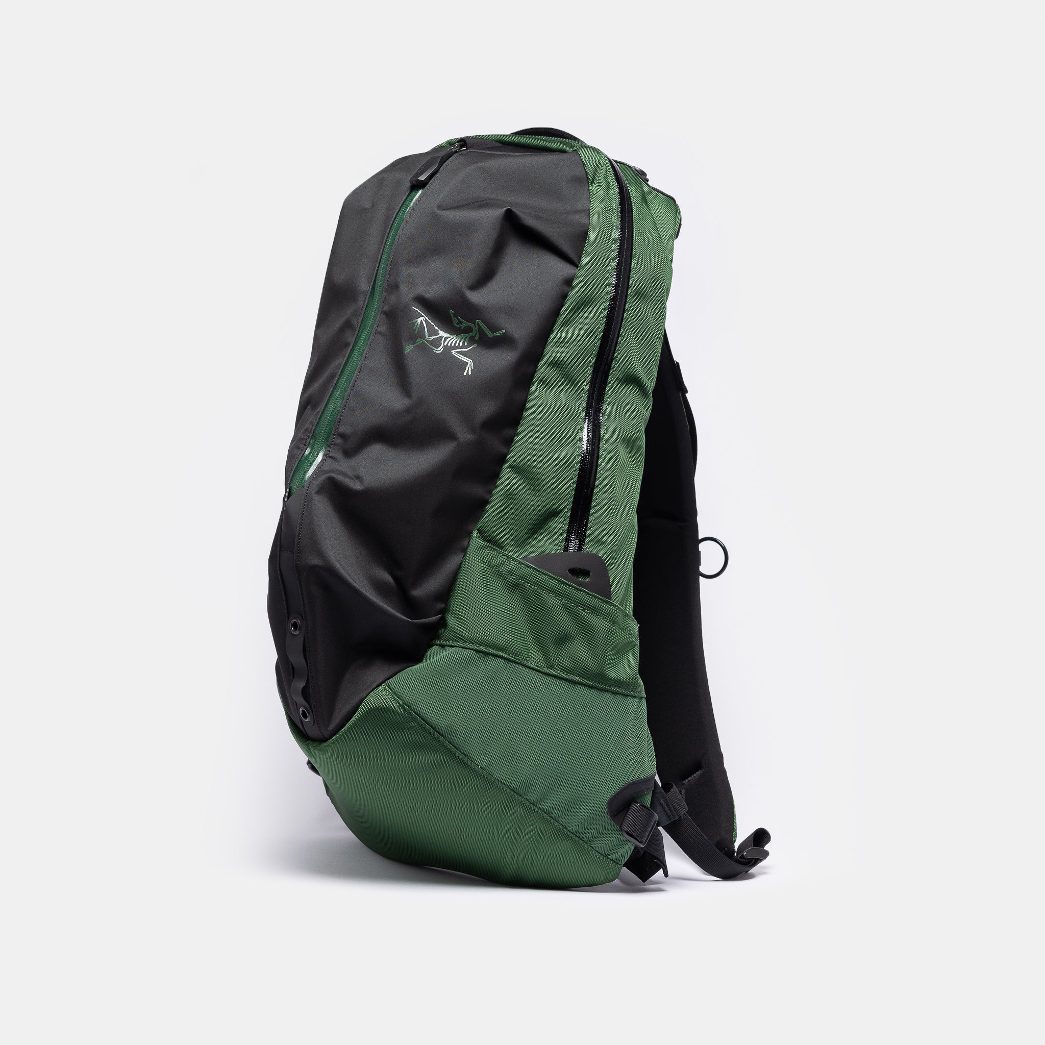 Arro 22 Backpack in Eden - Image 2
