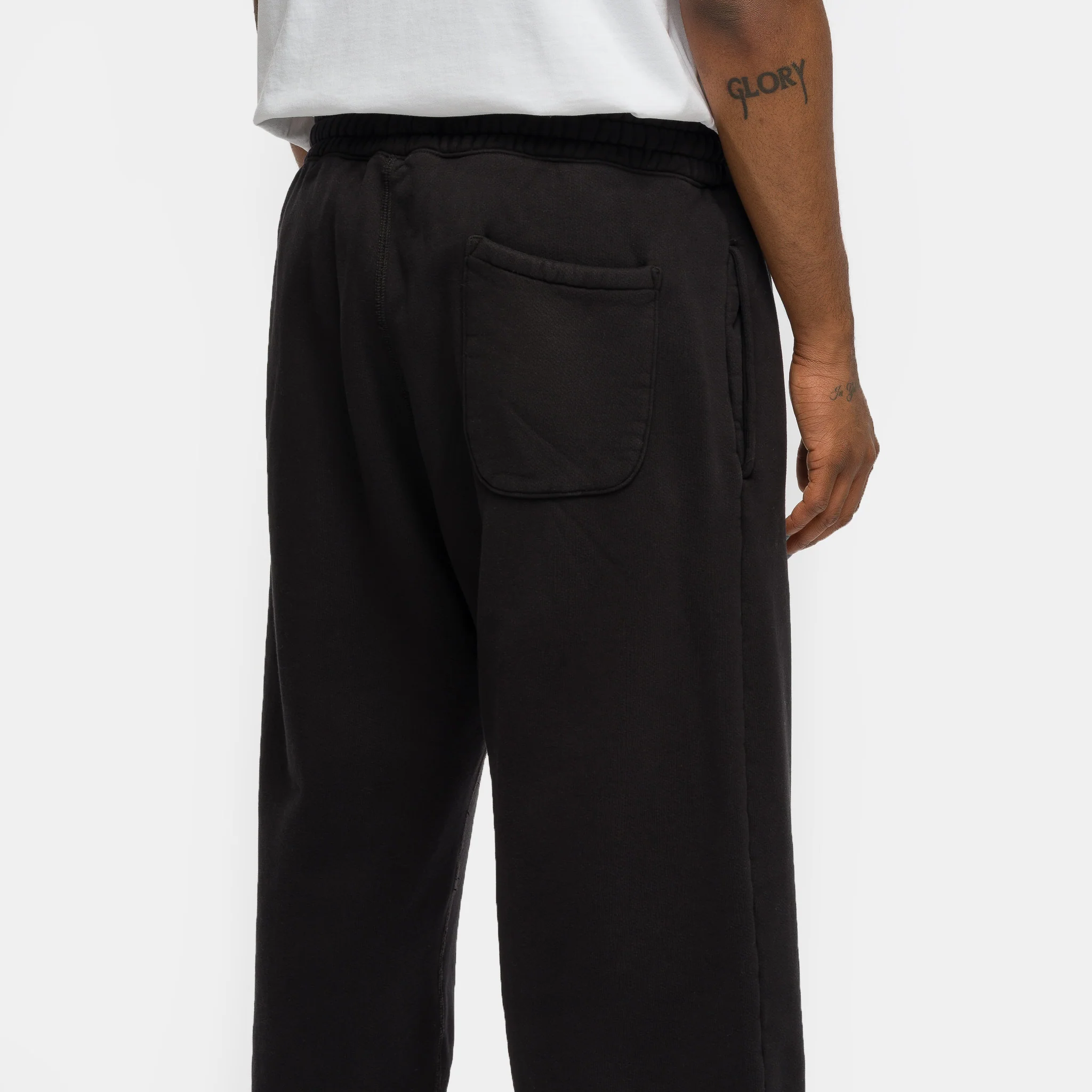 Basics Sweatshort in Aged Black - Image 5