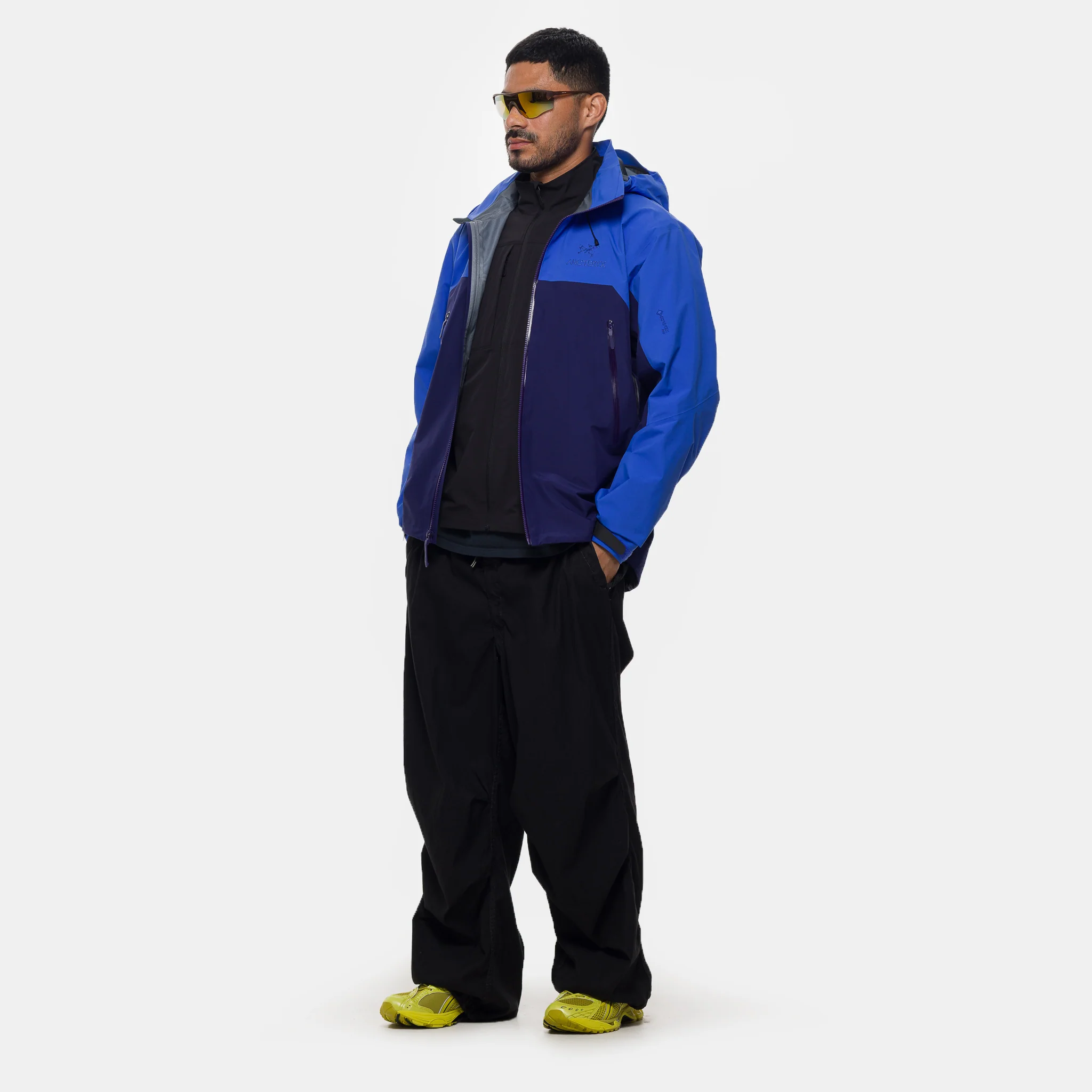 Beta AR Jacket in Electra/Soulsonic - Image 2