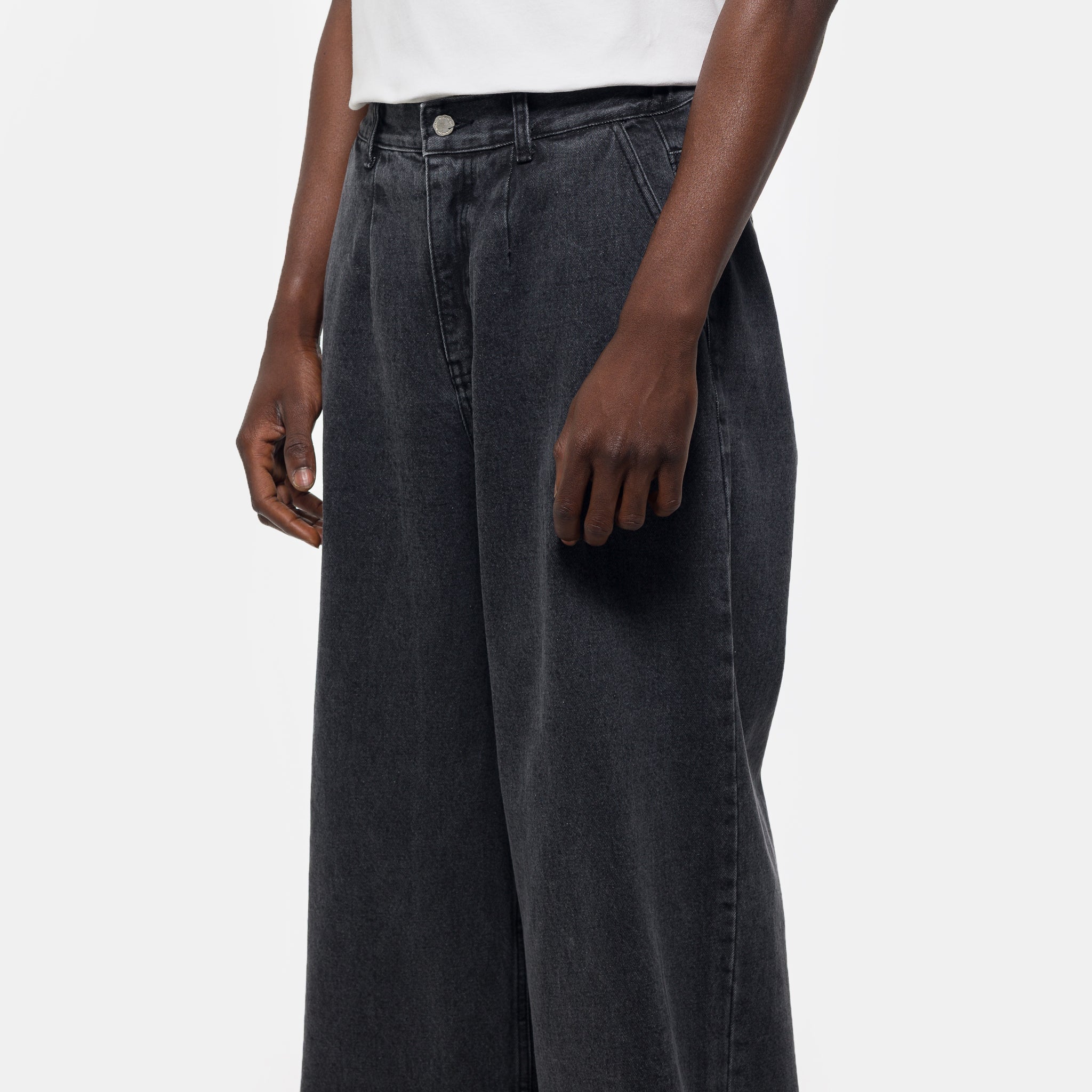 Big Hem Denim Jean in Black - Image 4