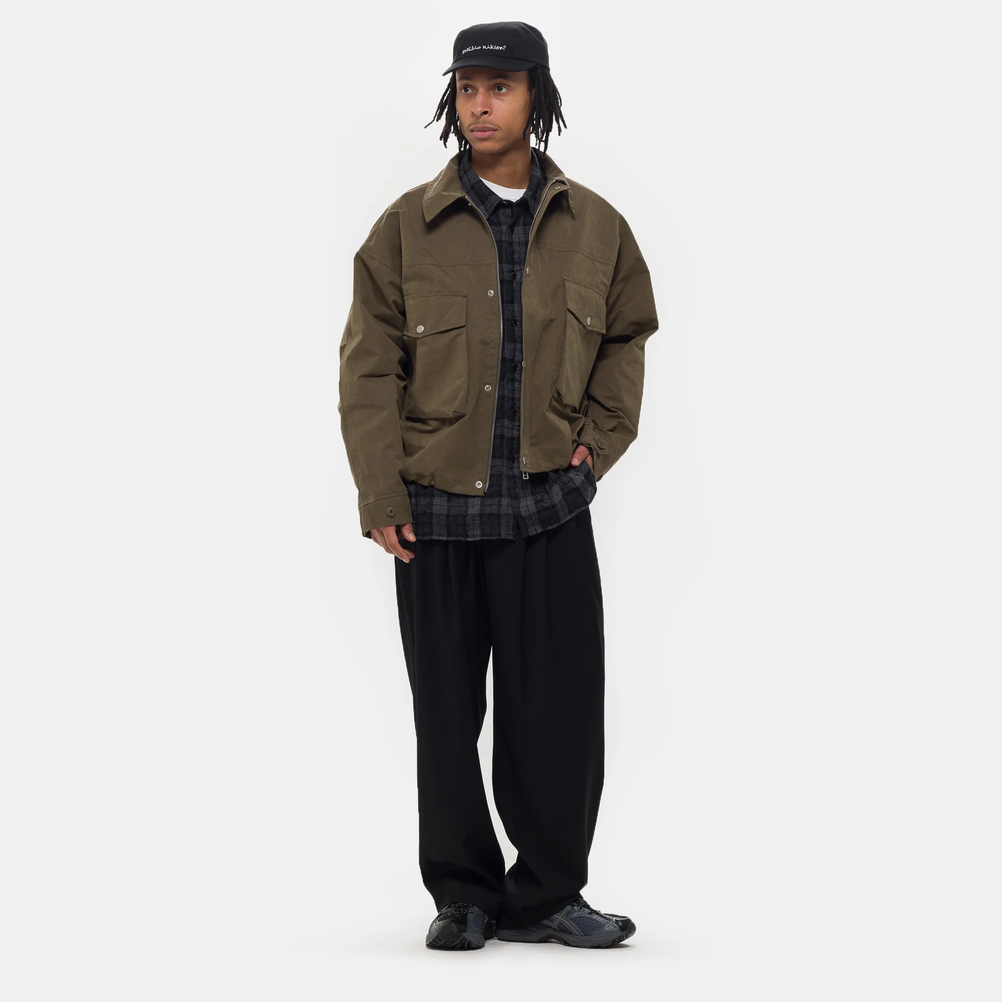 Big Pocket Wind Jacket in Khaki - Image 2