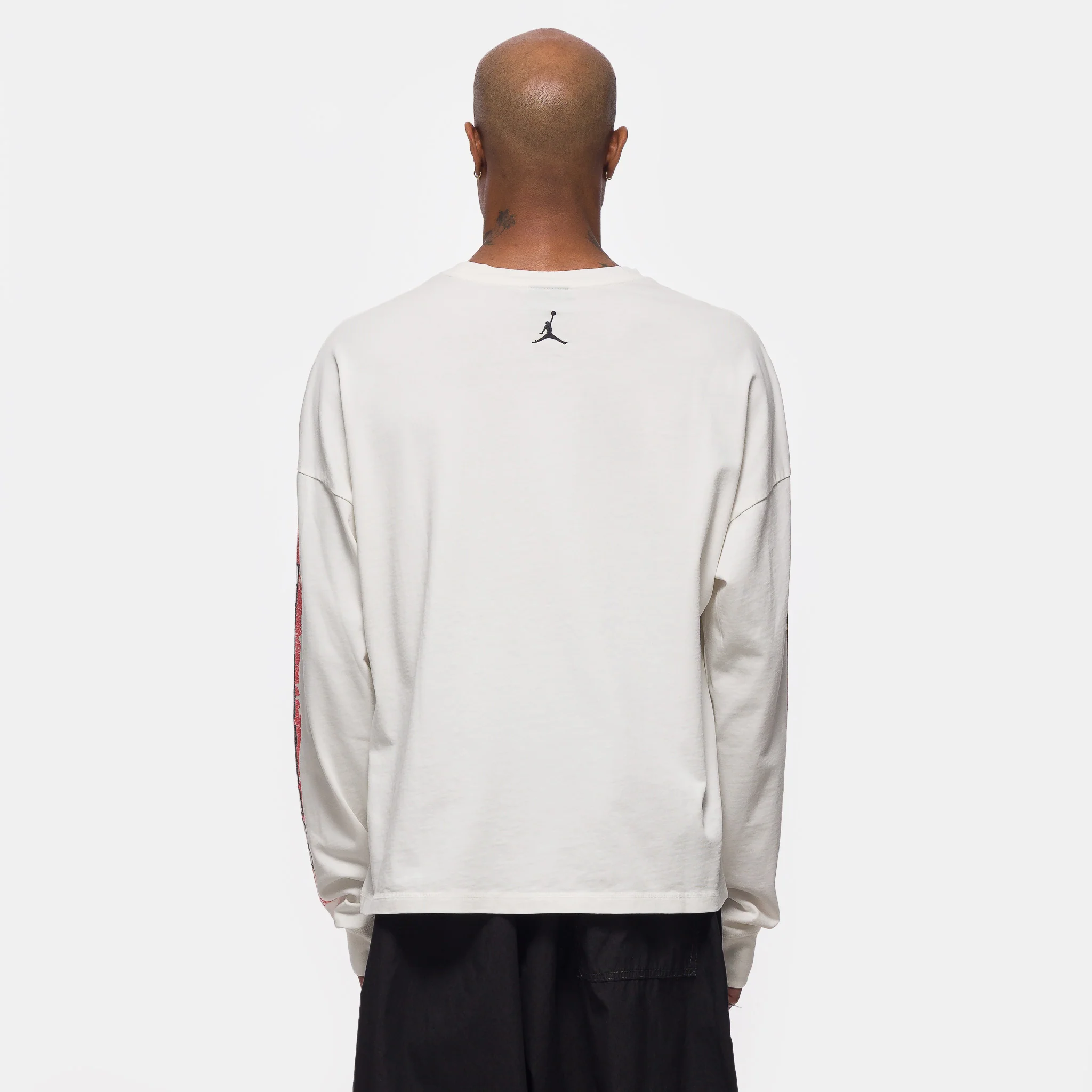 Black Cat Long Sleeve T-Shirt in Ivory - Image 3