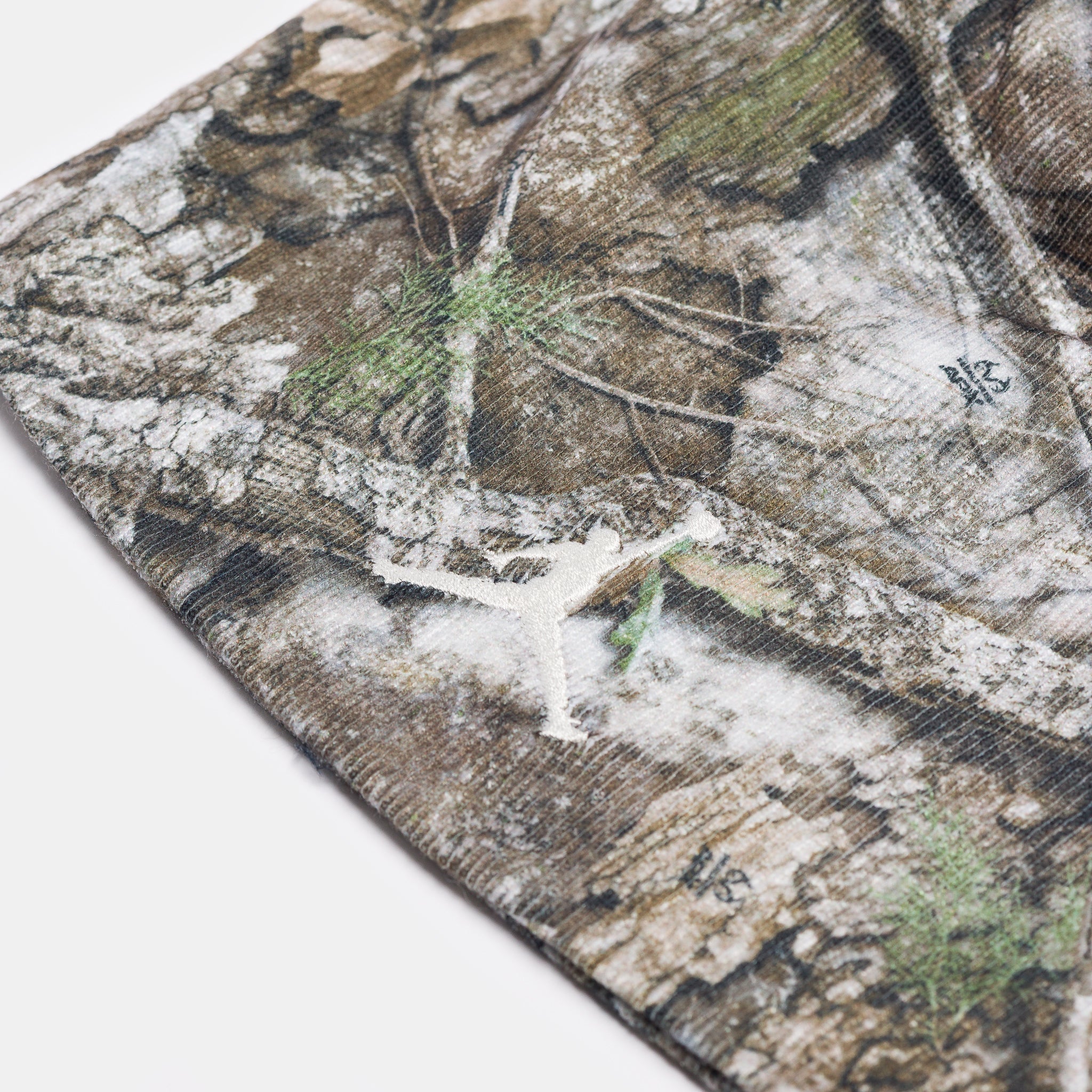 Brooklyn Peak Realtree Beanie in White/Sail - Image 3